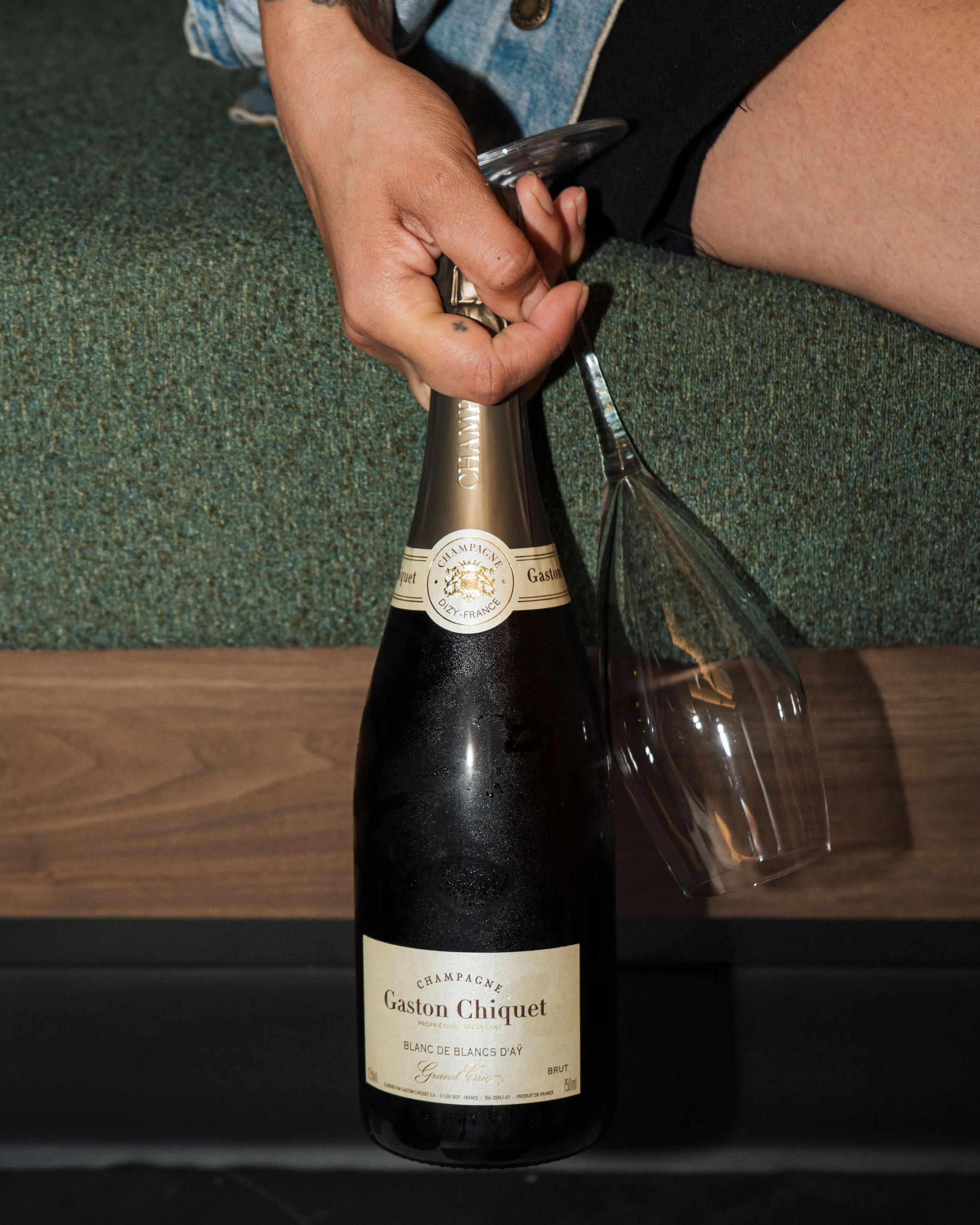 high Flash Branding Shoot - Henrys on James - Ontario Branding Photographer.jpg