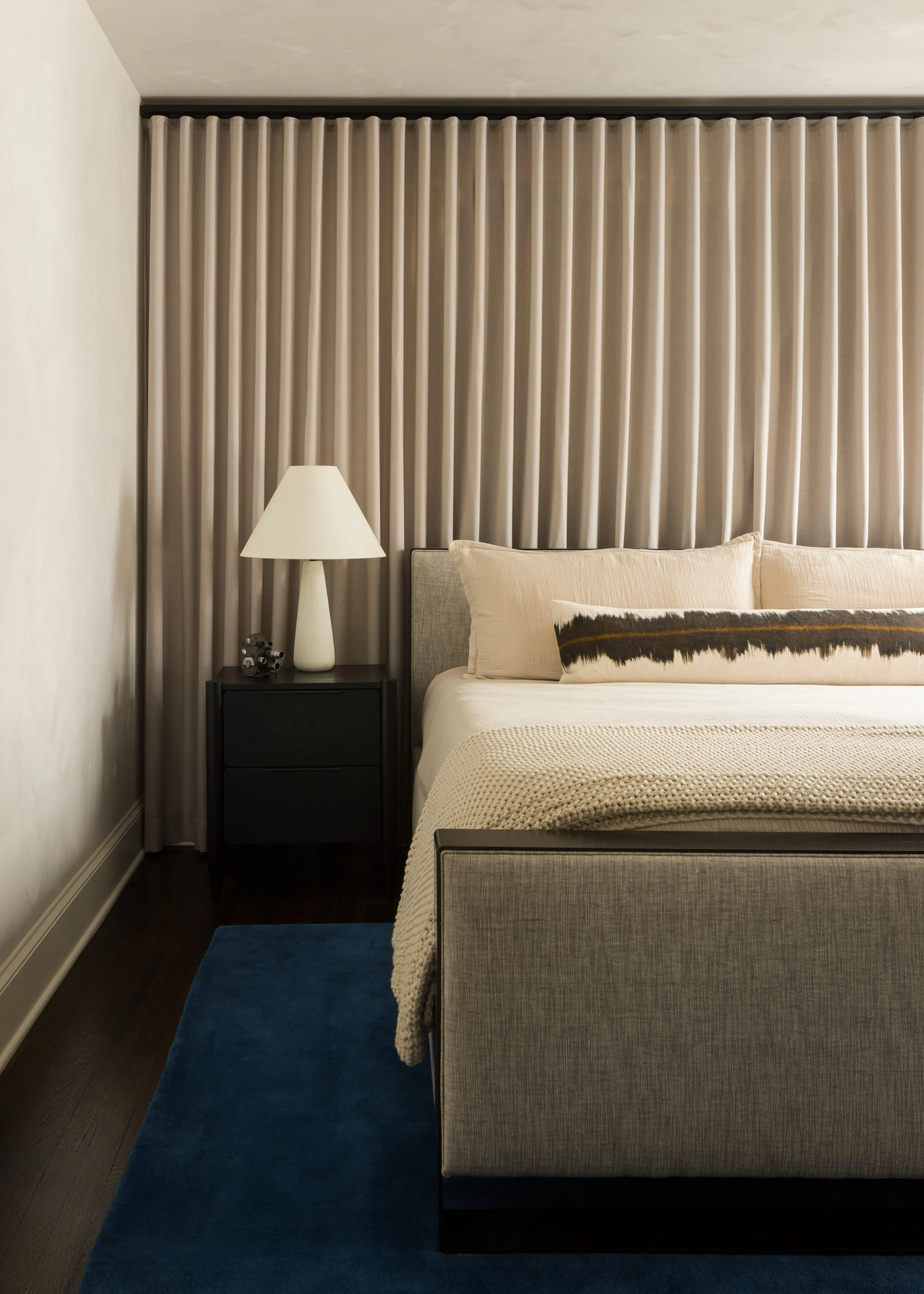 designspout-kansascity-interiordesign-interiordesignkc-bedroomdesign.jpg