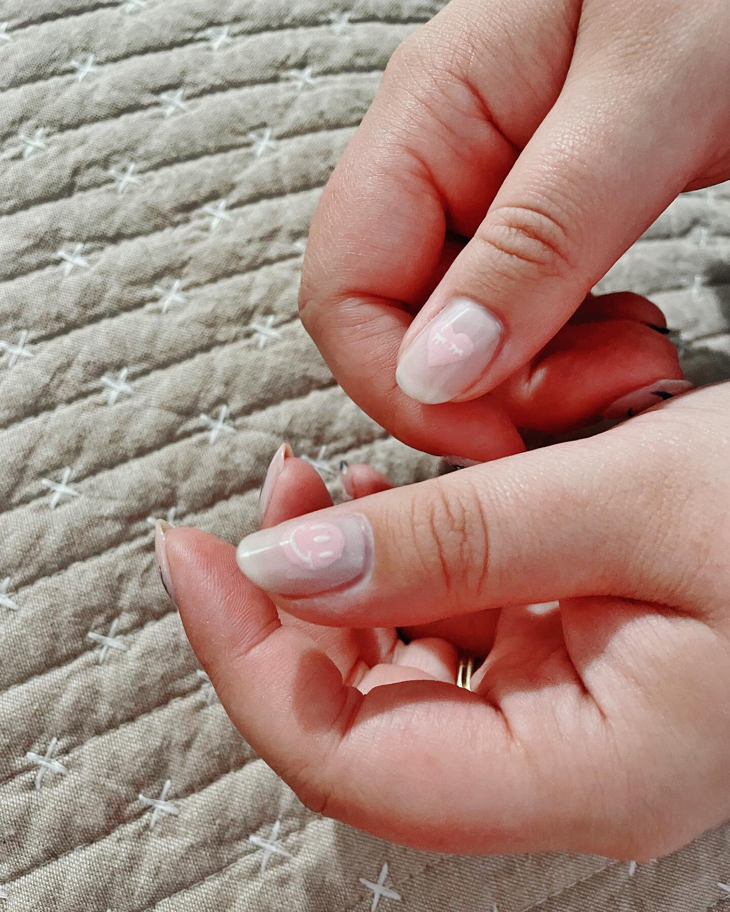 no trip (especially my ladymoon) would be complete without some serious nail art ✨ hamptons eat your heart out