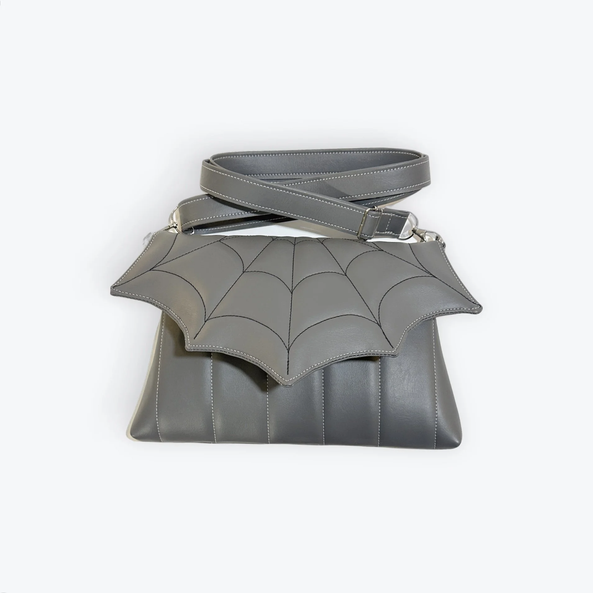 Spiderweb flap Anchor Grey Clutch 1.jpg