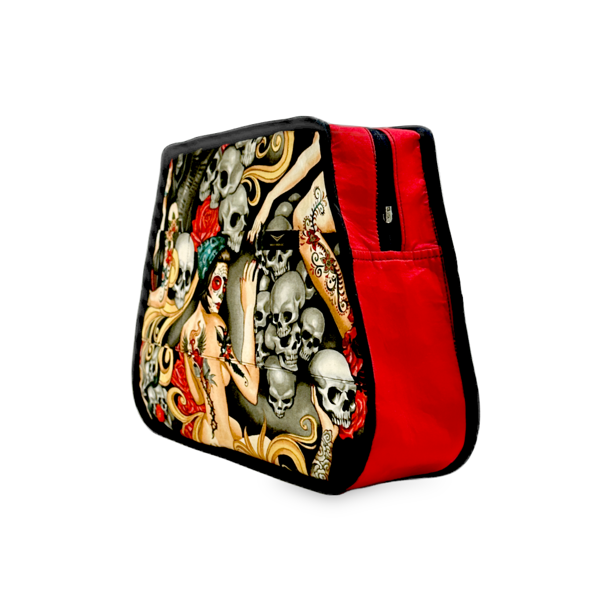 Carrara Black Spider web Pleat Bowler 2.png