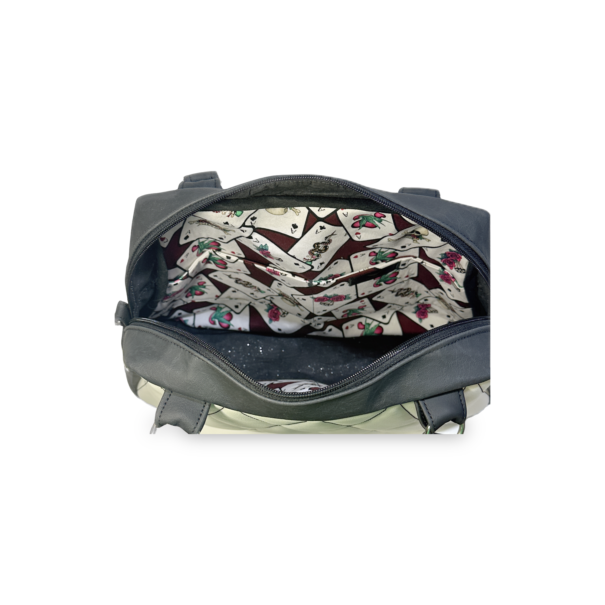 Chevrolet White Ice with Carrara Black Diamond Pleat Bowler 8.png