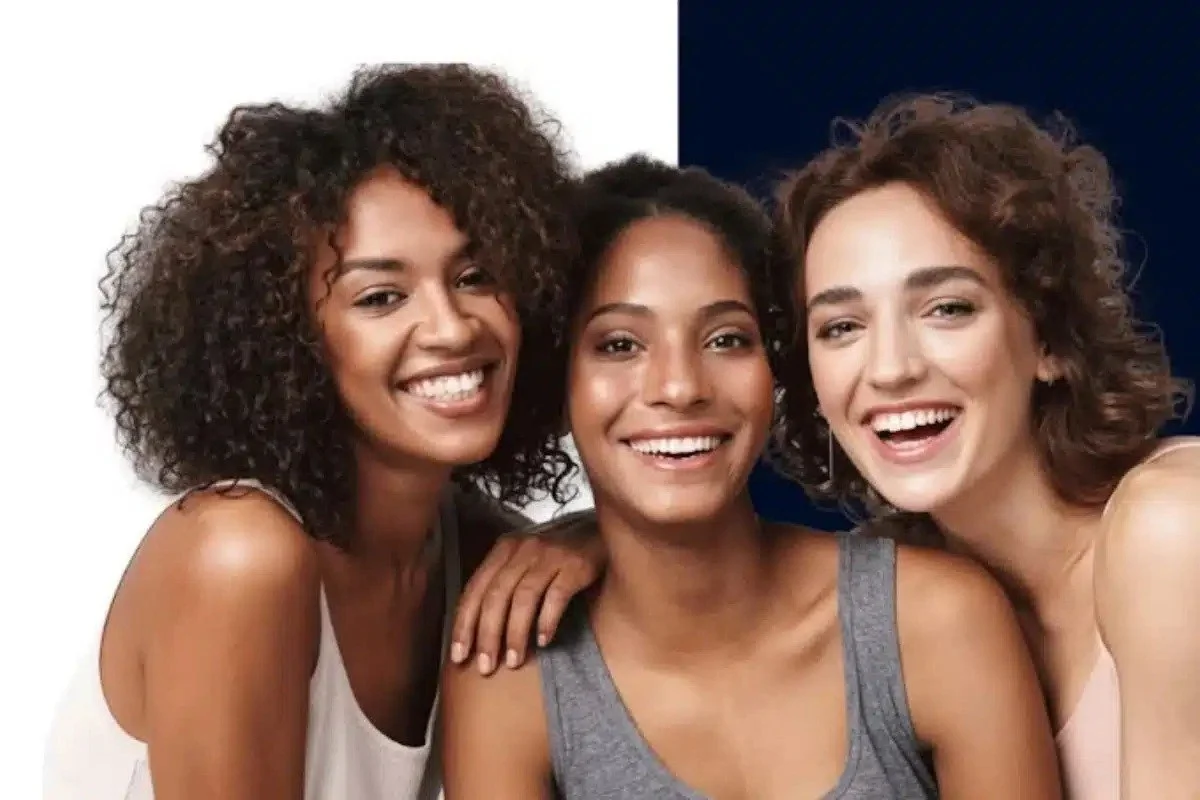 The Role Of Cosmetic Dentistry In Maintaining A Youthful Appearance In Orland Park