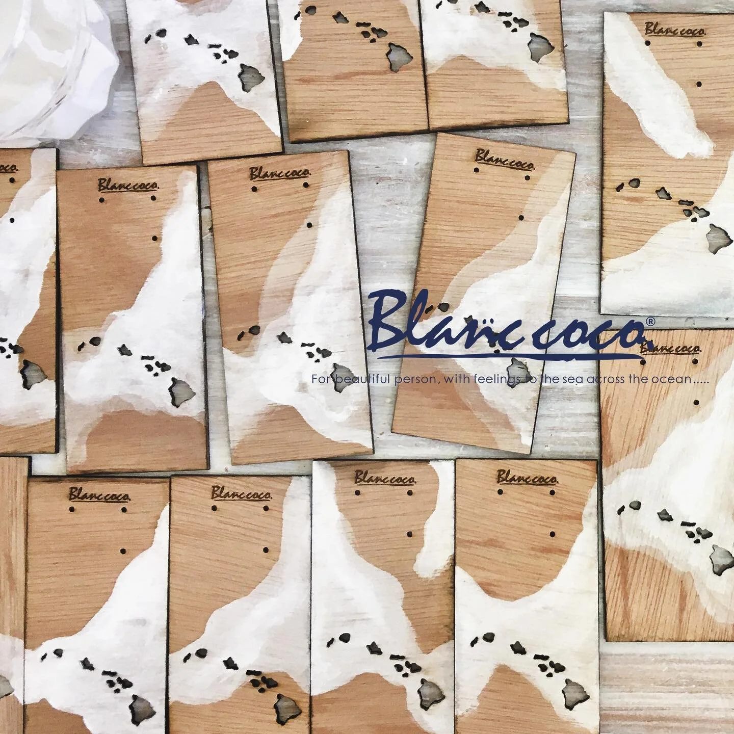Blanc coco
.
.
🌊
.
.
.
.
.
.
#blanccoco #hawaiibeachlife #beachaccessorie #seabluegreen #gradationdesign #hawaiilowriders #hawaiilife#beachjewerly #beautifulbeginswithyou #naturalstylesforwomen #mahalo #alohaspirit  #fashion #earrings #天然石ピアス  #ハワイ
