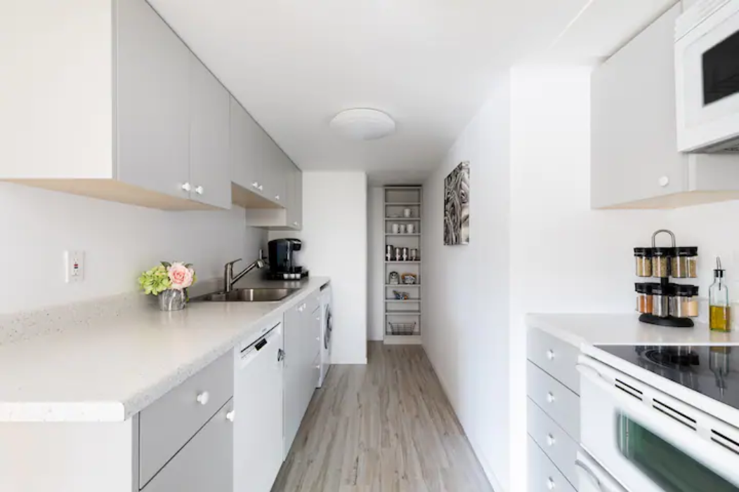 studio kitchen.png