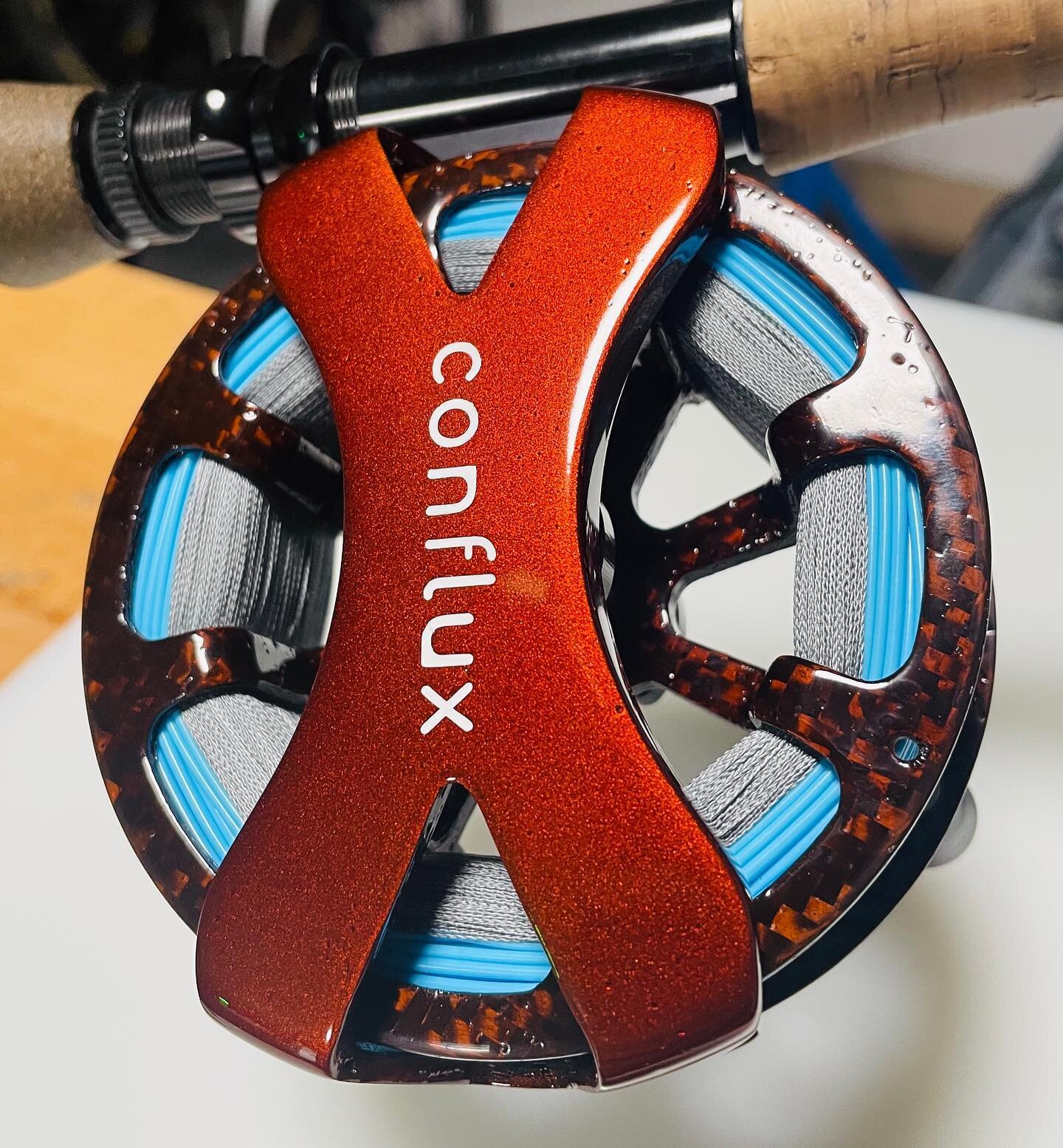 I always build my favourite colours first.

There&rsquo;s nothing quite like the Conflux Slash 7/8. Full carbon frame and spool for unmatched beauty and strength. 

#flyfishing #flyreel #confluxreels #flyfishingcanada🇨🇦 #handmade #madeincanada