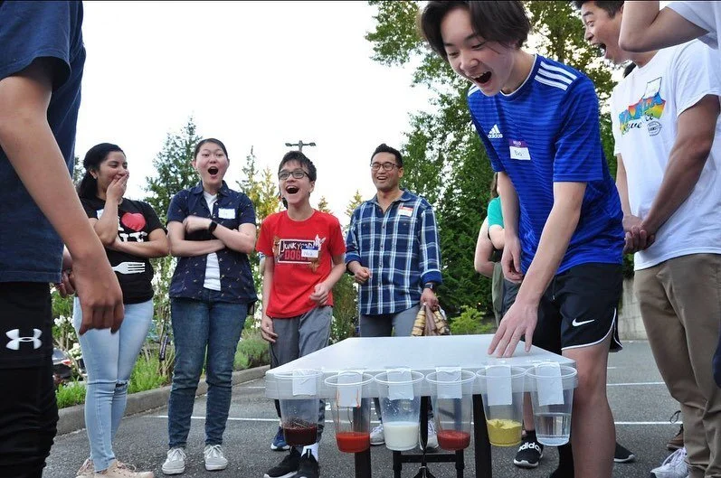 AYM Bellevue: 

Thanks to the @a2f.uw UW college juniors for helping out with this Friday&rsquo;s event! 

Yummy Dinner 🍕, outdoor games 🏀, and an awesome skit performance 🎤 by the college students about the question &ldquo;What is Christianity?&r