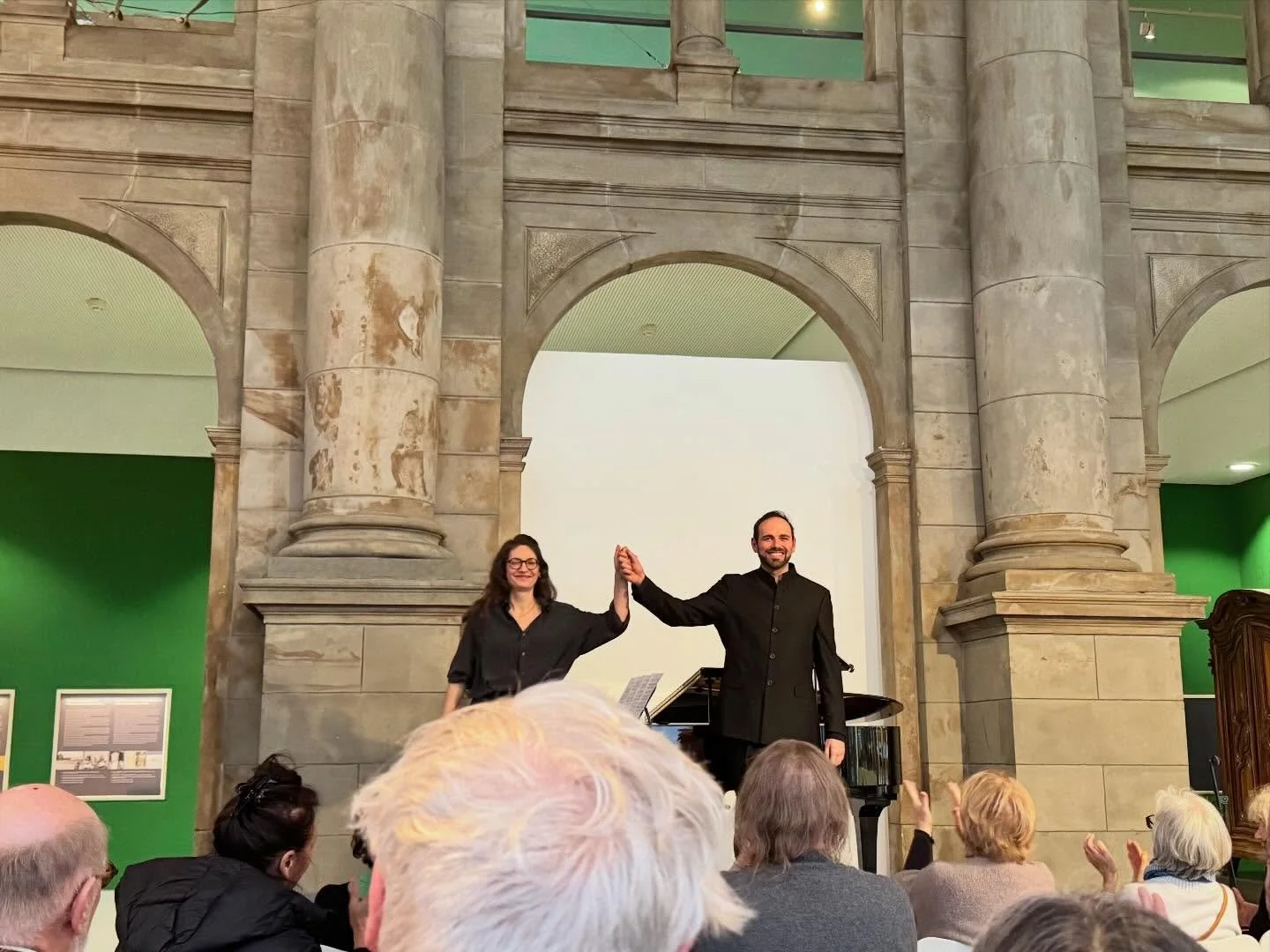 Das war ein sch&ouml;nes, erf&uuml;llendes Konzert neulich, mit @liviu_holender und einem tollen Programm aus Schubert und Mahler. 

📸 Endri Nini &amp; @adrianagonzalezgt 🙏