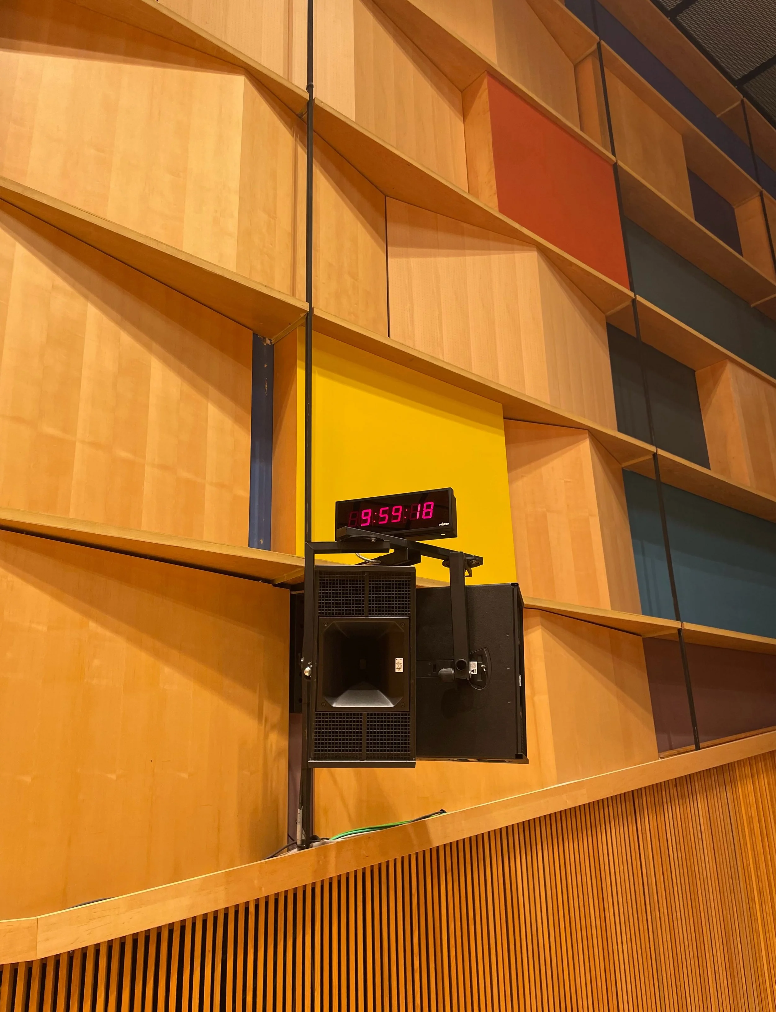 In May 2025 Patrick Grahl and I spent three days at the SWR (S&uuml;dwestdeutscher Rundfunk) studio recording our new album. 
We started early to make the most of each day. Because we had a lot of songs to record&hellip; 
The second single will be re