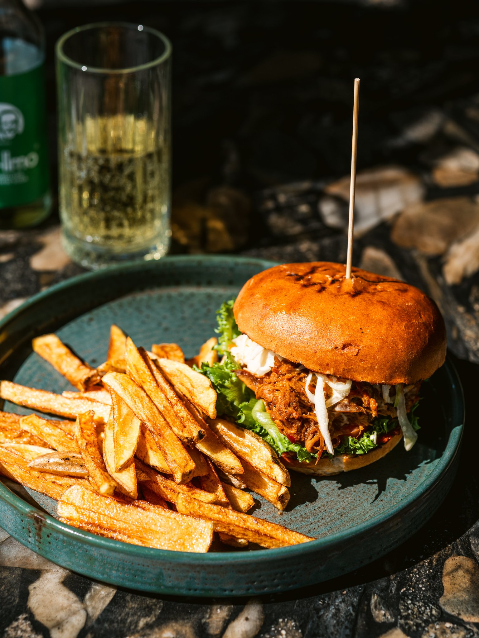 pulled pork burger