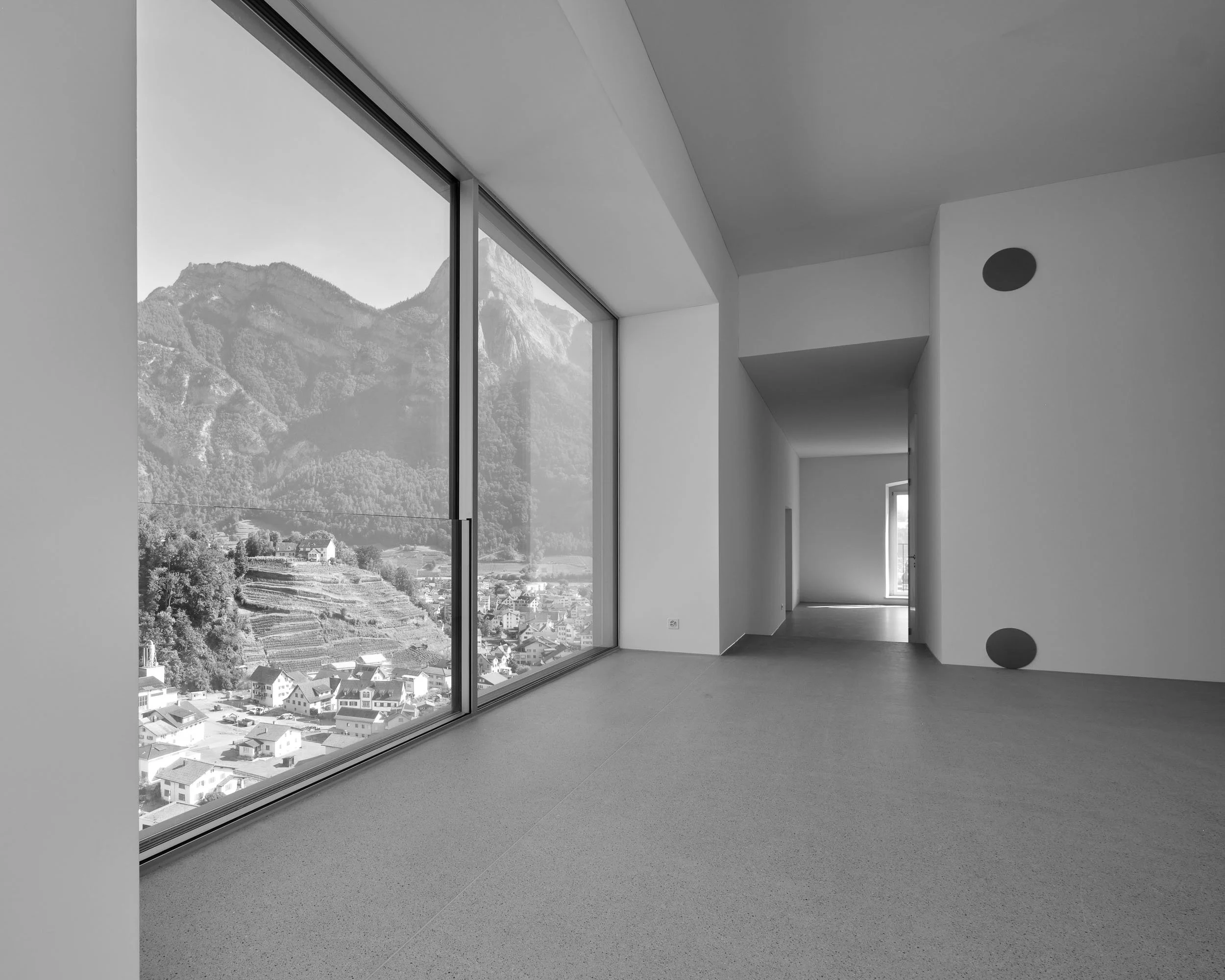 Portfolio_2026-108LOW.jpg