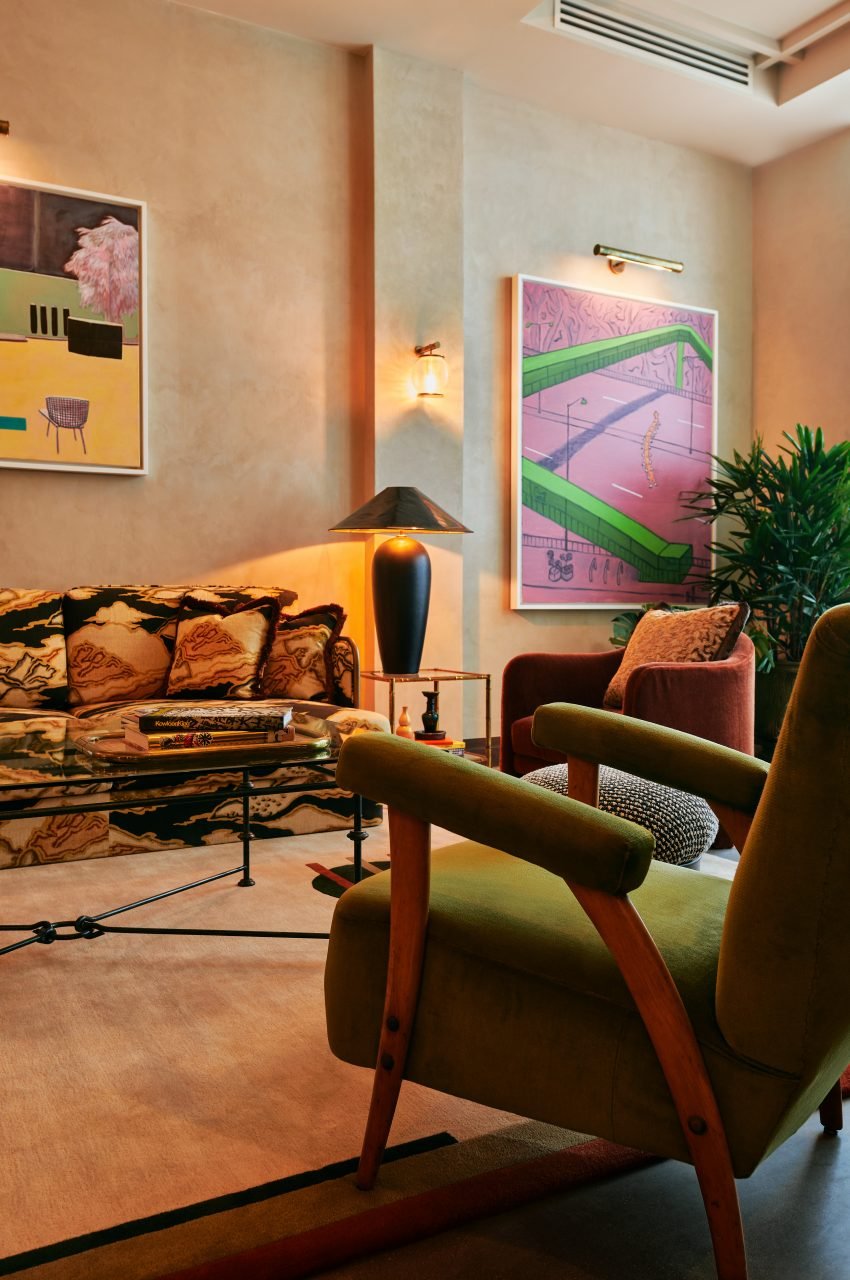 SohoHouse-HK-Interiors-5227-850x1280.jpg