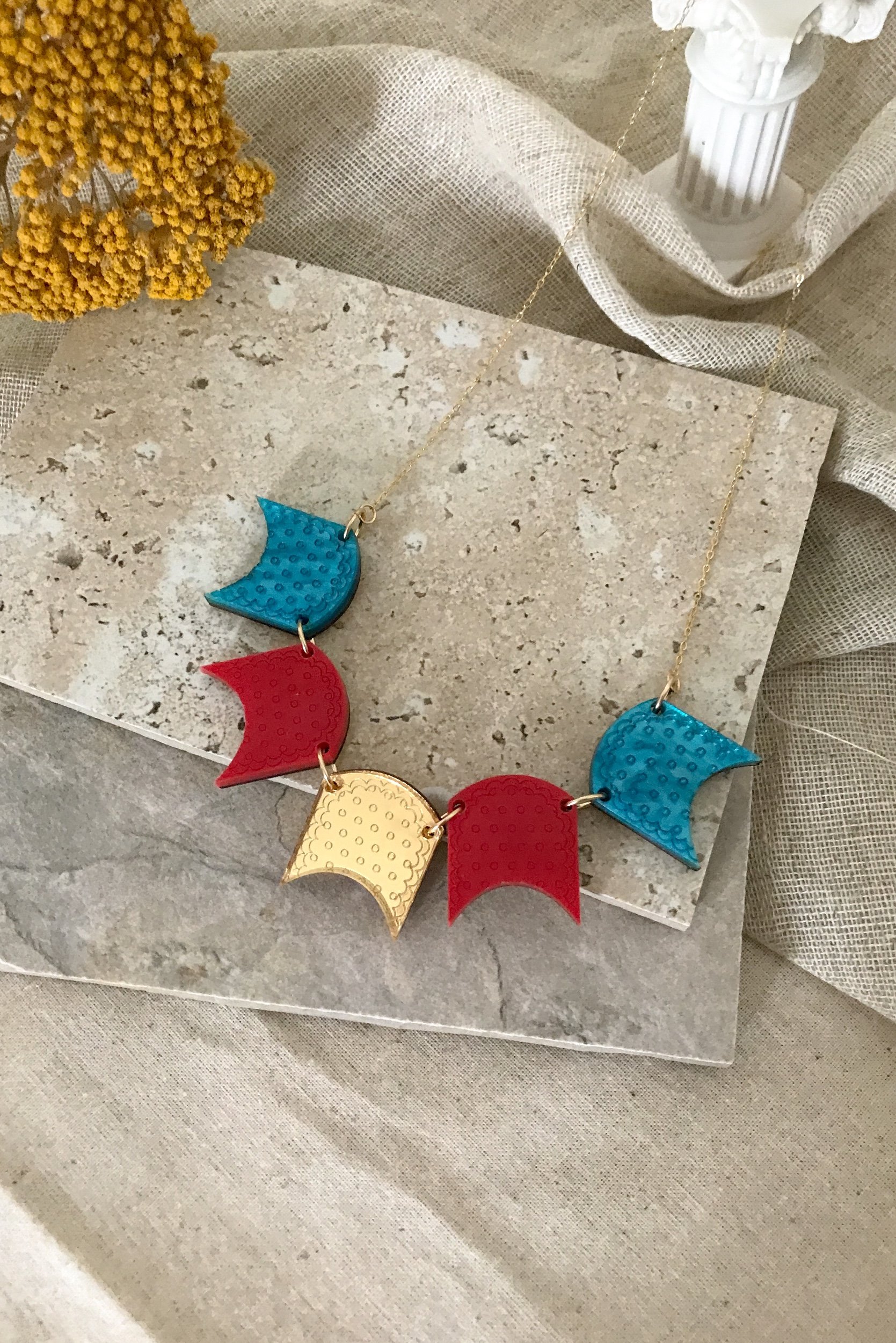 flag-statement-necklace-2.jpg