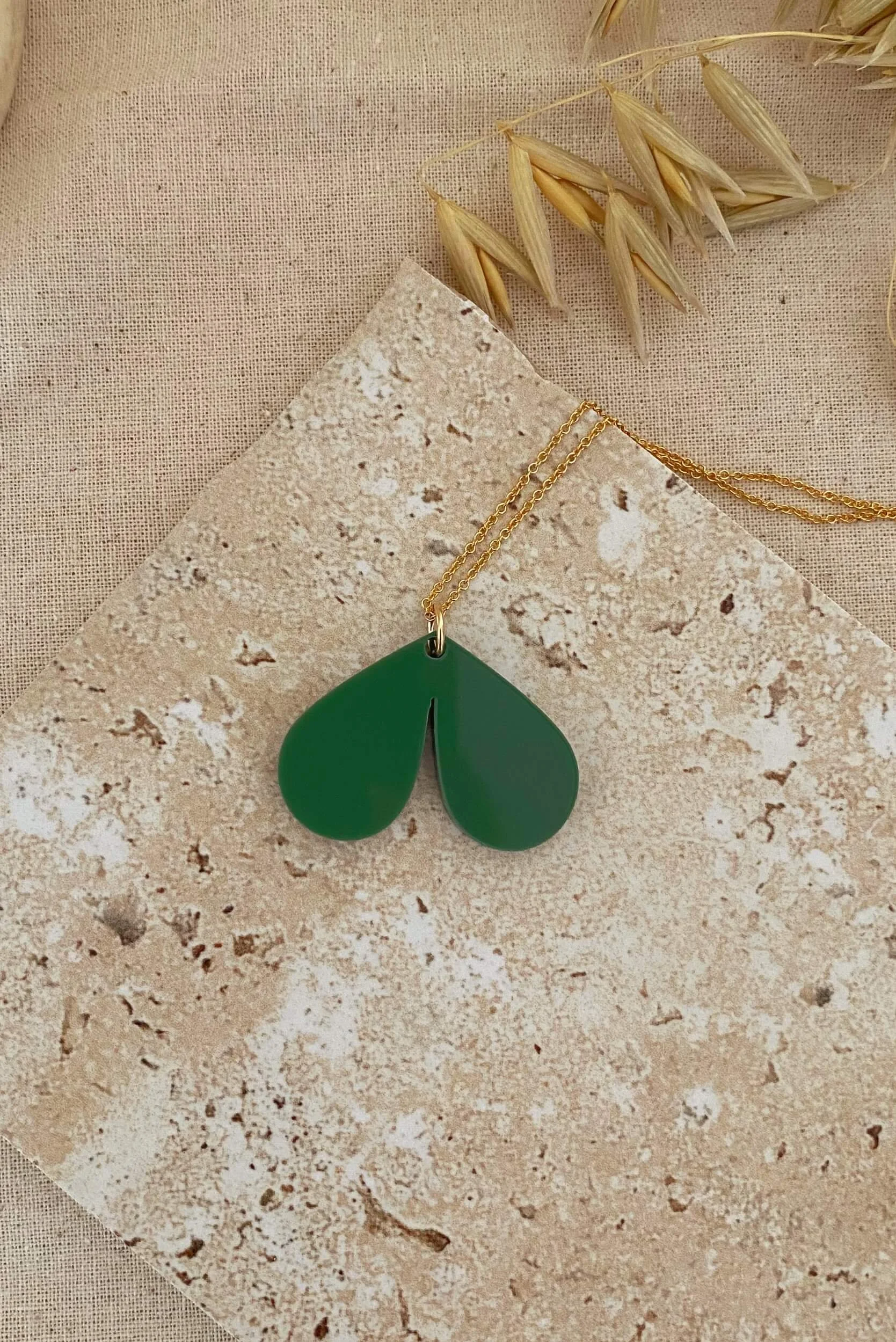 ivy-necklace-leaf-green.jpg