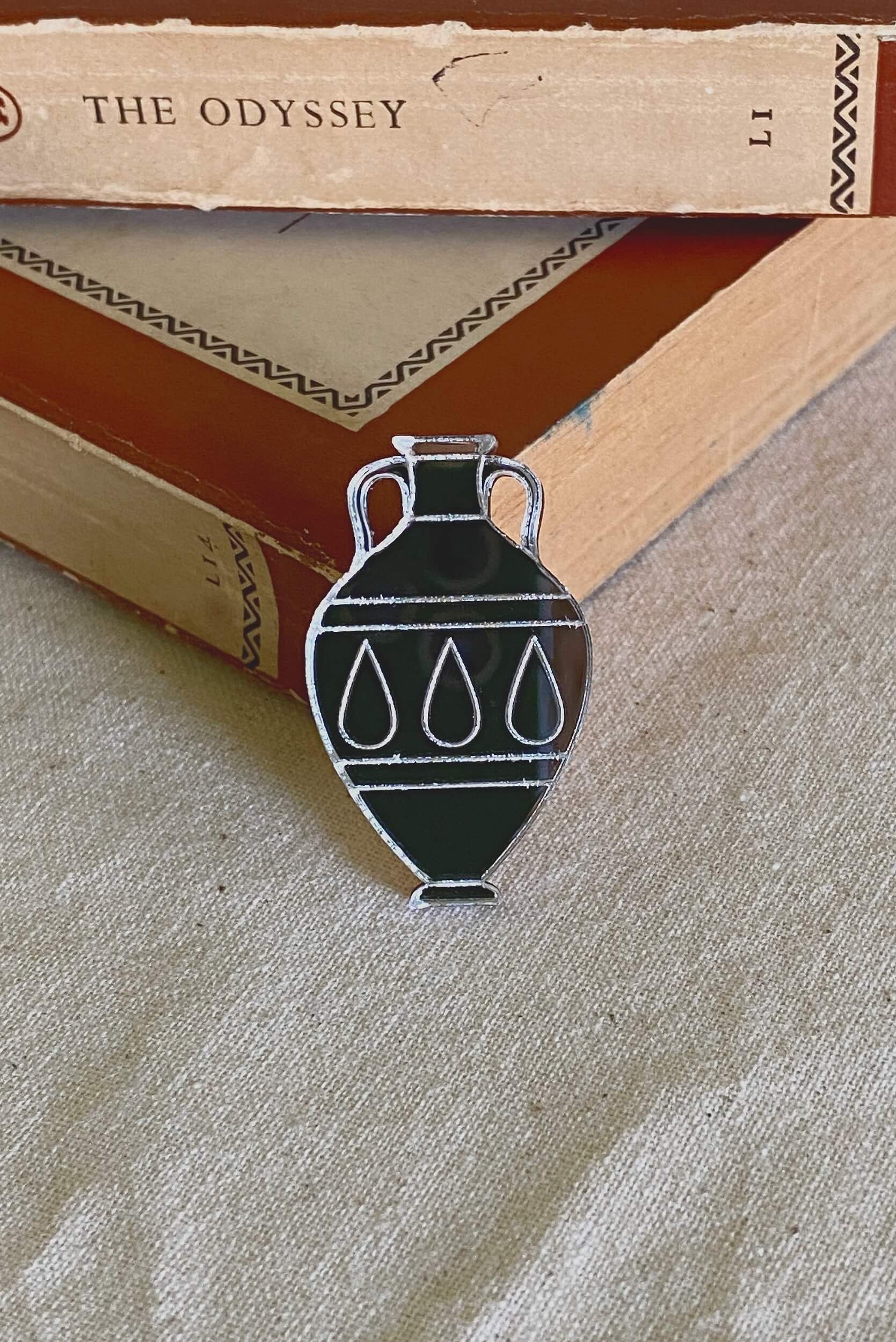 amphora-brooch-silver-platos-fire.jpg
