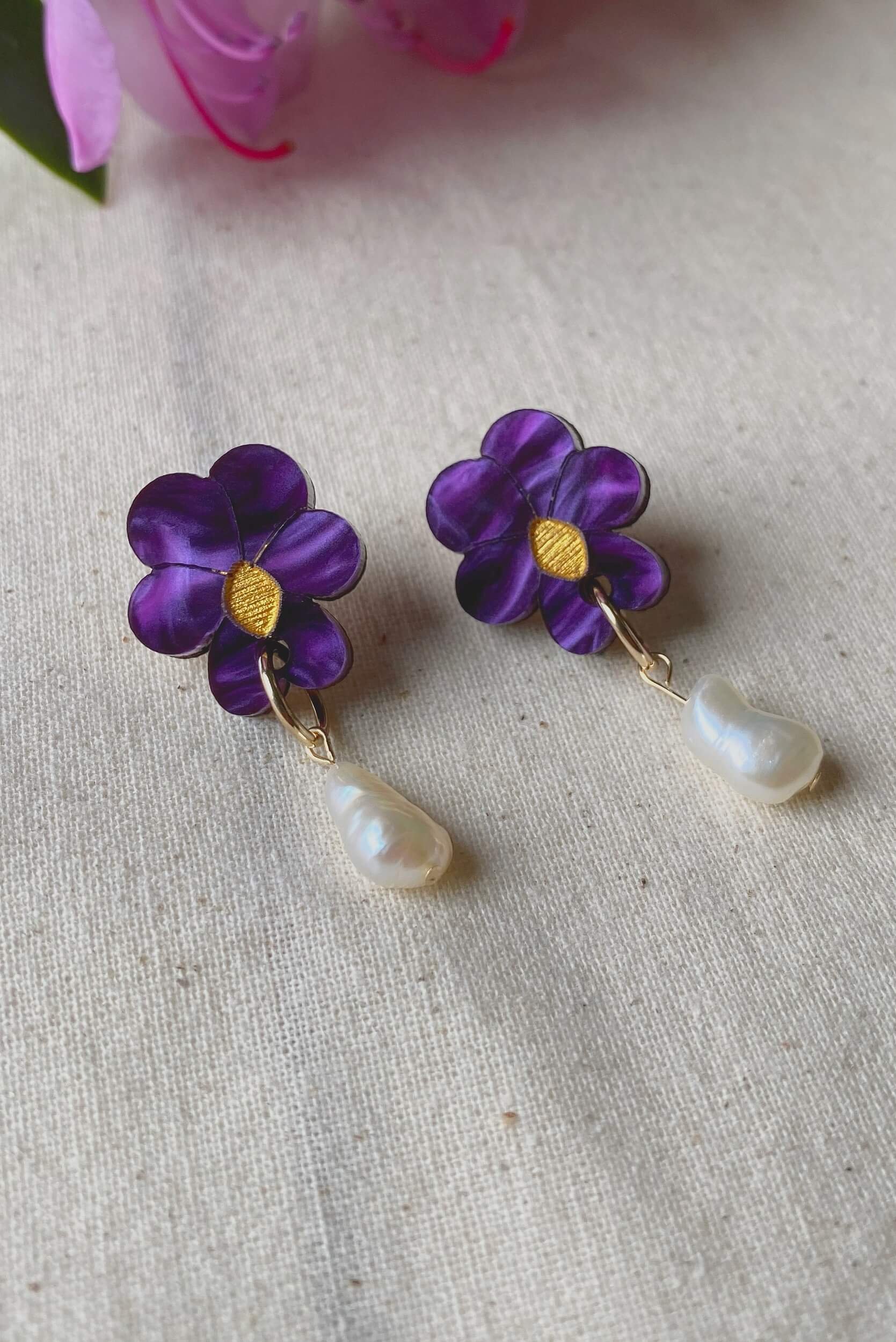 violet-mini-pearl-stud-earrings-1.jpg