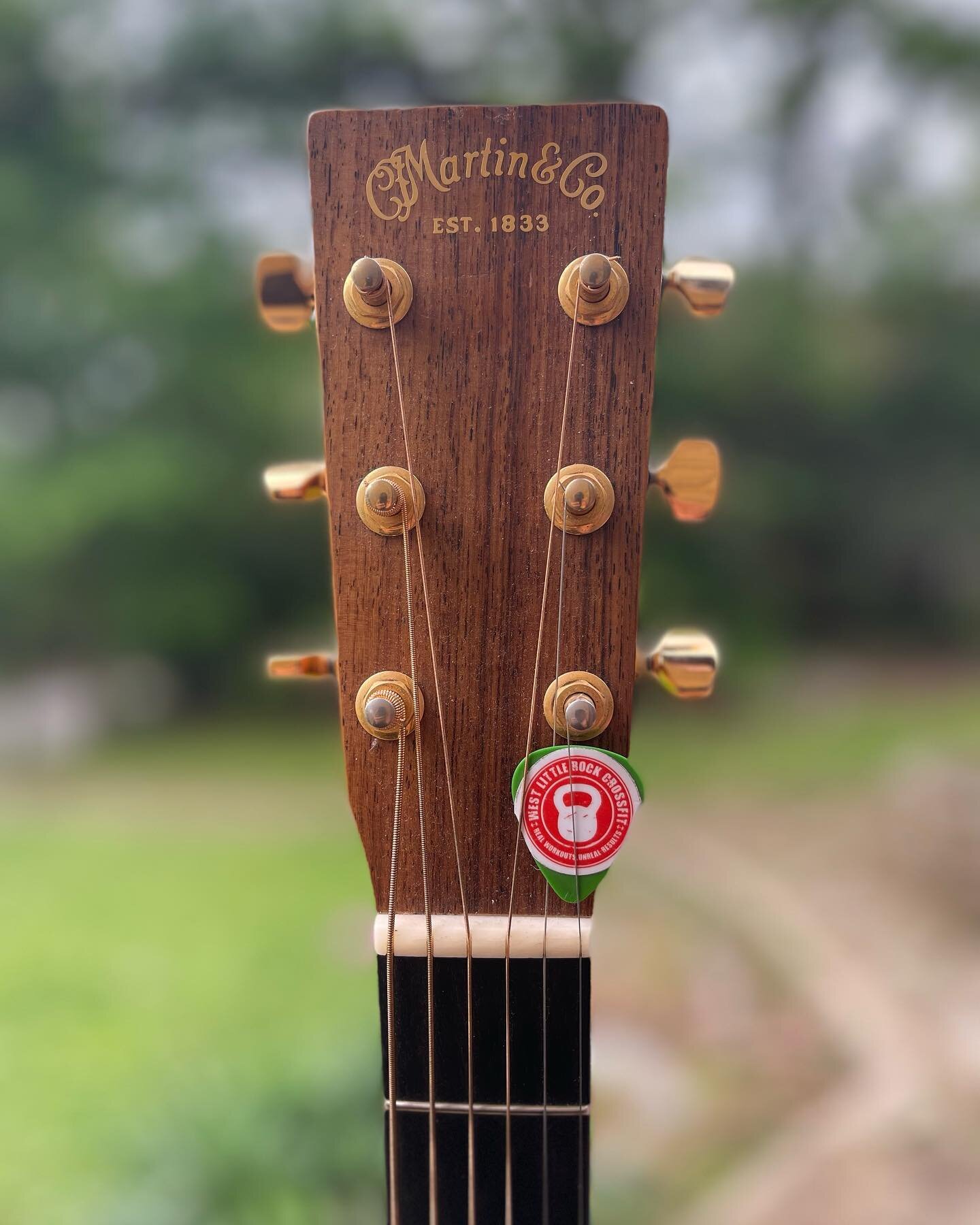 Thanks to @jrjucha for the pic and of course #martinguitar for the fancy wood thingy #musicalinstrument