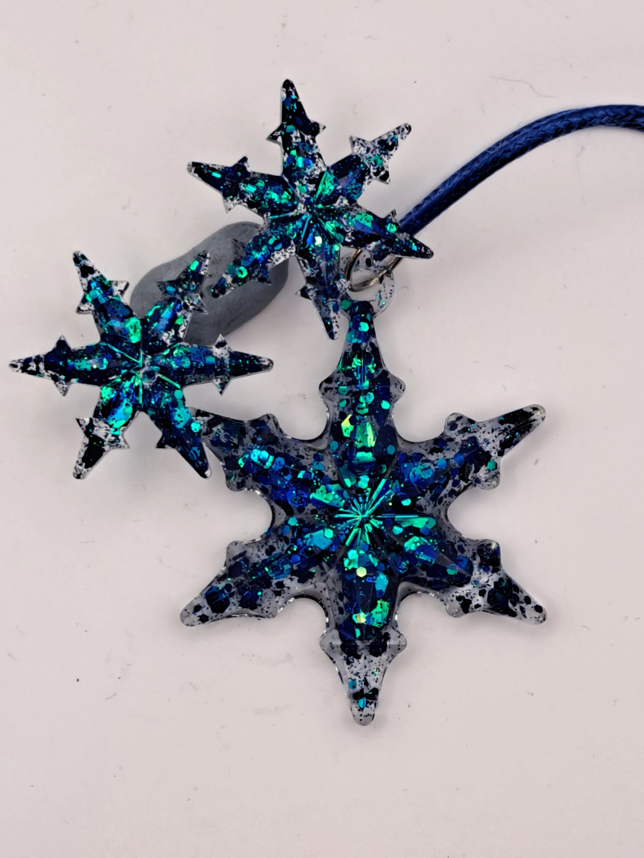 Enchanting Green/Blue Snowflake Necklace and Earring Set