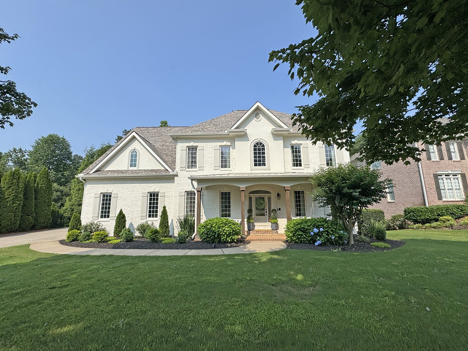 Thomas & Riess | Exterior