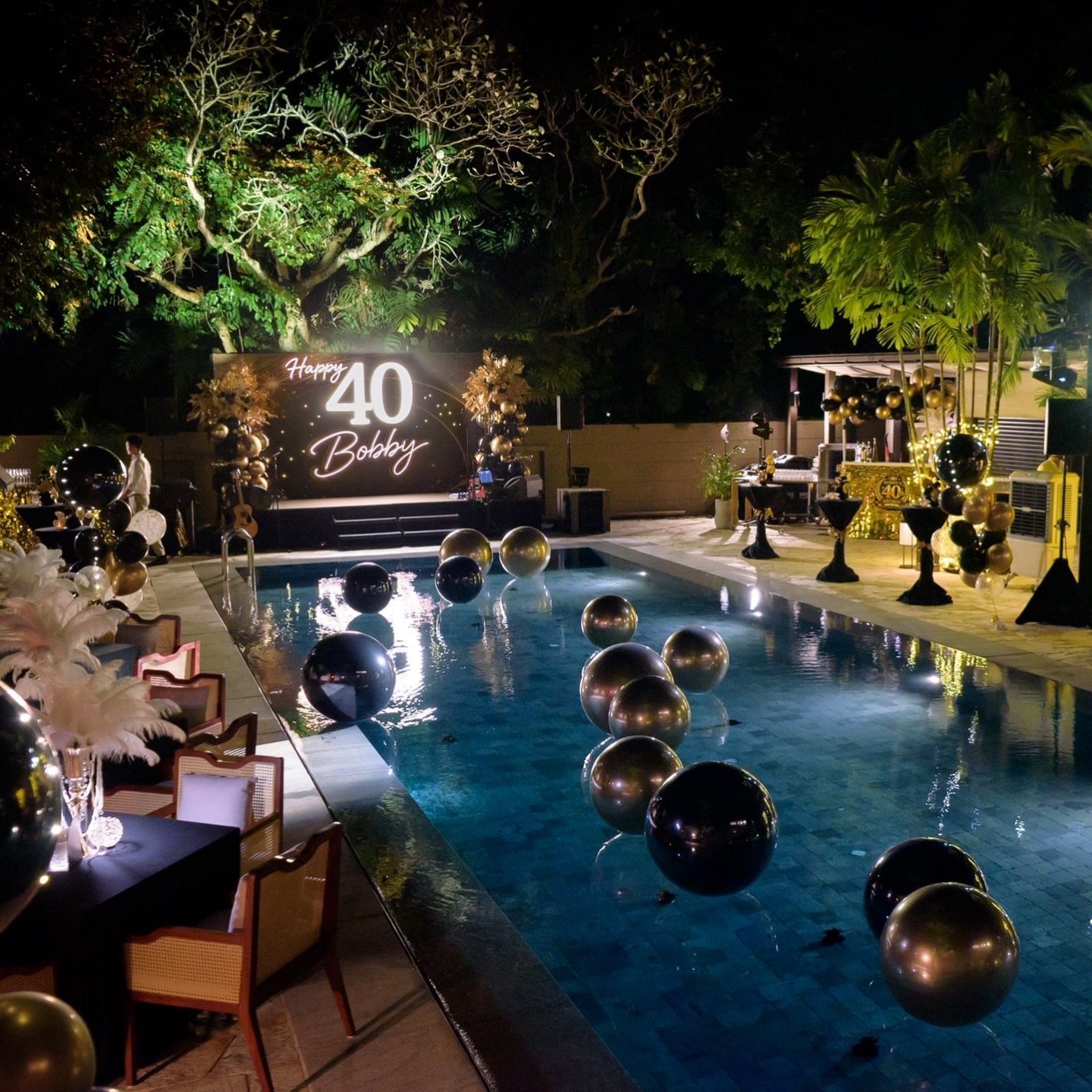 A complete space transformation into a striking black-and-gold experience&hellip;

We redefined the entire venue into a night of pure glamour&mdash;beginning with a grand, statement entrance, flowing seamlessly into luxe cocktail settings adorned wit