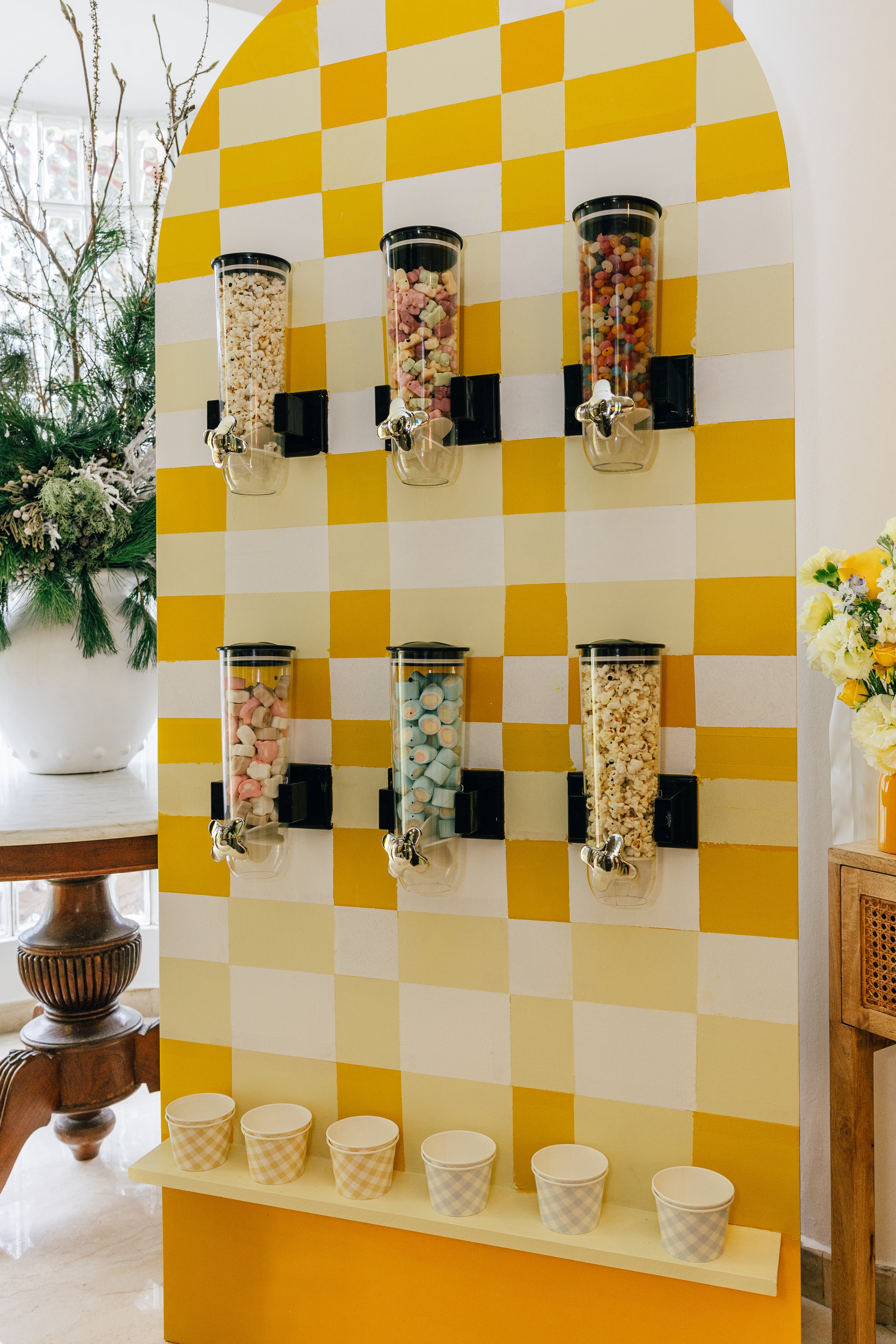 The ultimate Minion-themed party with Estilo & Co! From personalised decor to playful themed elements, we bring vibrant celebrations to life. This event featured a candy wall with Minion-coloured treats, a stunning dessert table with banana-themed sn