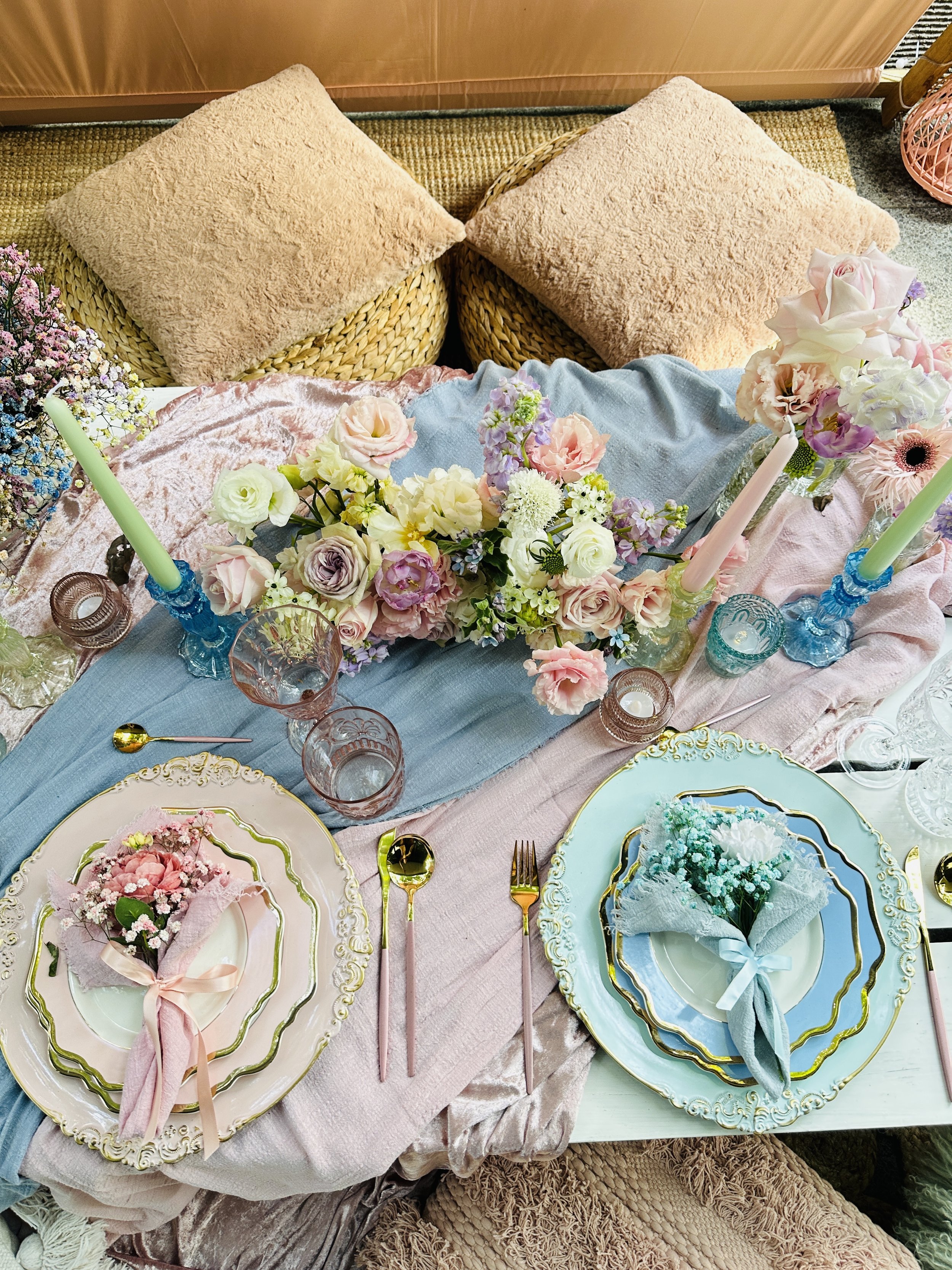 Elevate Your Gatherings with Our Signature Picnic Tents – Fun, Stylish, and Perfect for Any Occasion!
Looking to host an unforgettable small gathering? Our signature picnic tents are the ultimate solution! Designed to blend comfort, style, and creat