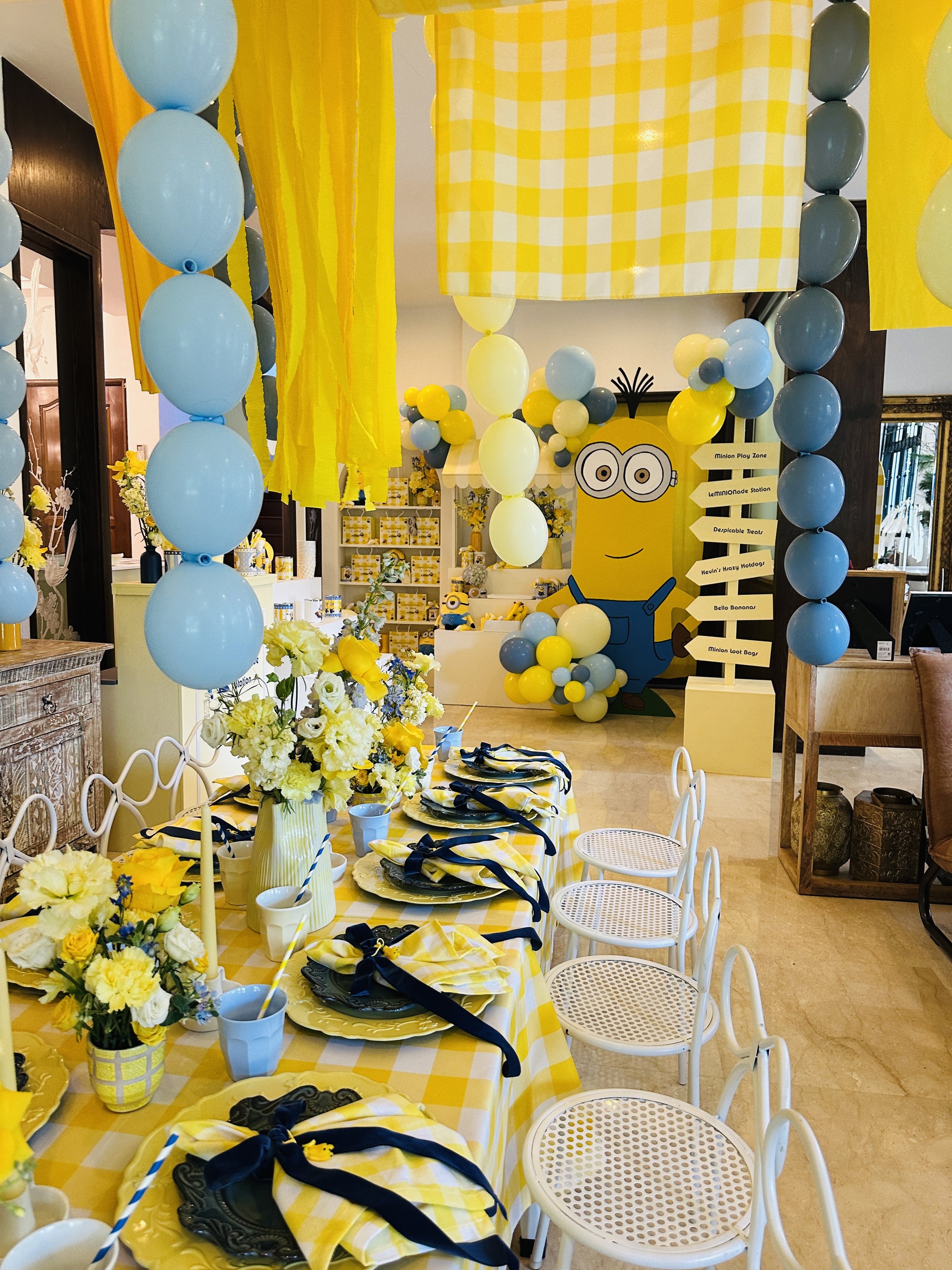 the ultimate Minion-themed party with Estilo & Co! From personalised decor to playful themed elements, we bring vibrant celebrations to life. This event featured a candy wall with Minion-coloured treats, a stunning dessert table with banana-themed sn