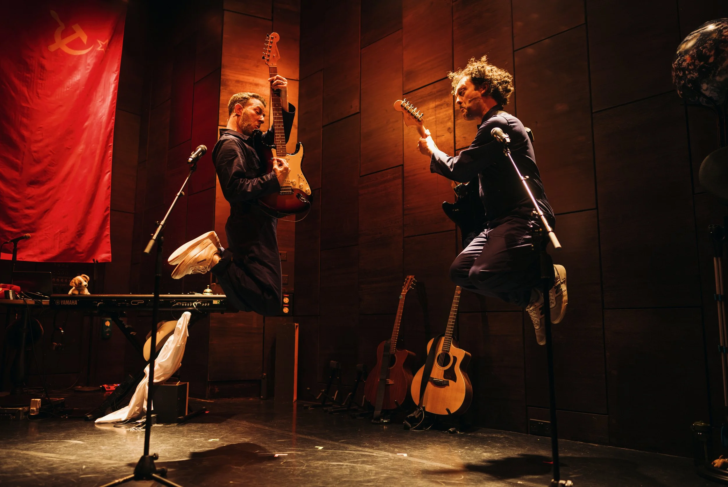 SpaceDogs@OtherPalace_(c)Alex Brenner__11_3526_dx_s.jpg