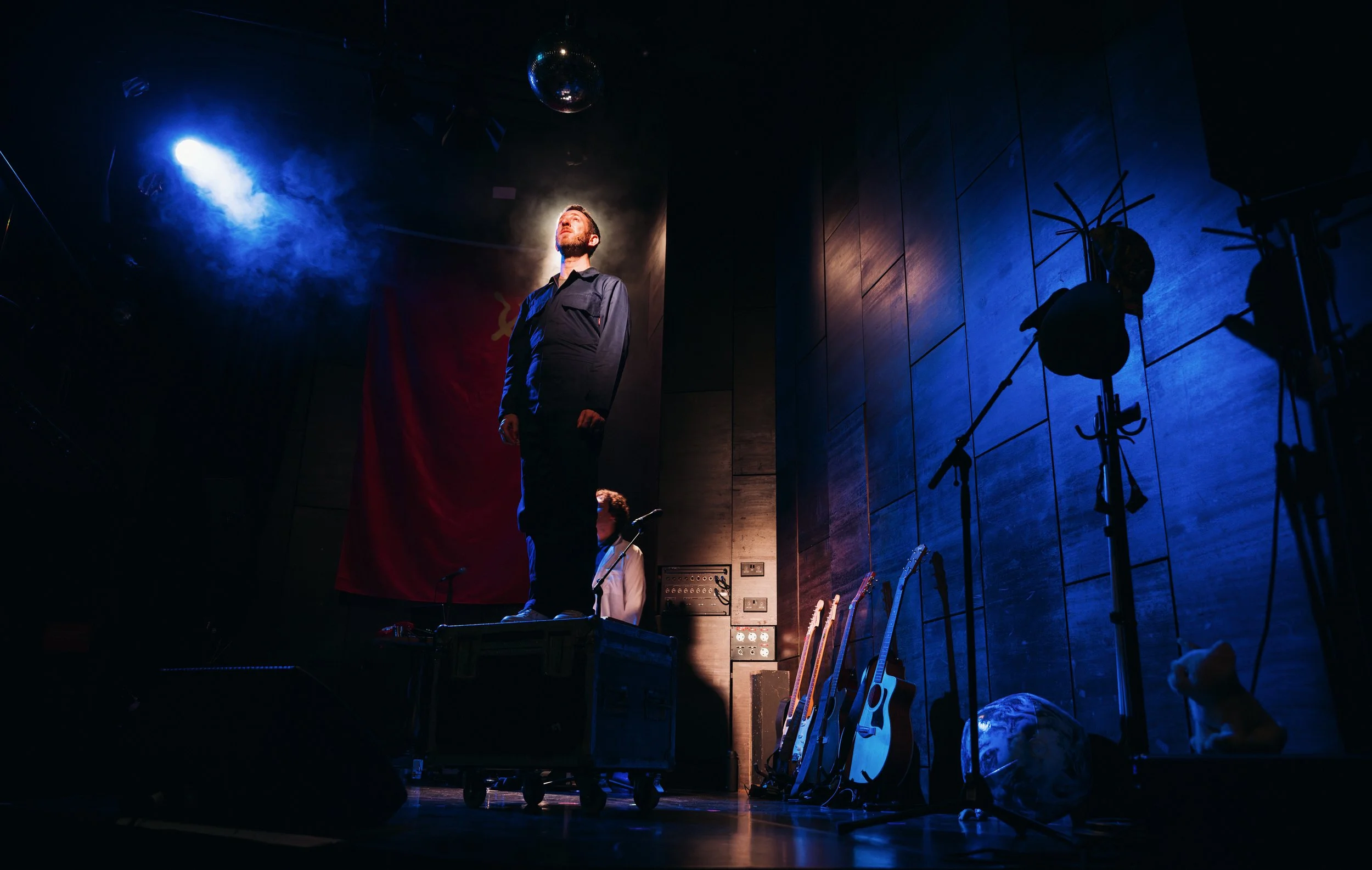 SpaceDogs@OtherPalace_(c)Alex Brenner__12_8735_dx_s.jpg
