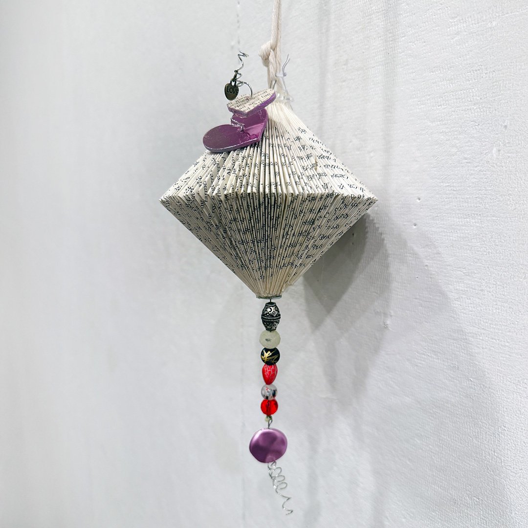 Paper Ornament - Love #10