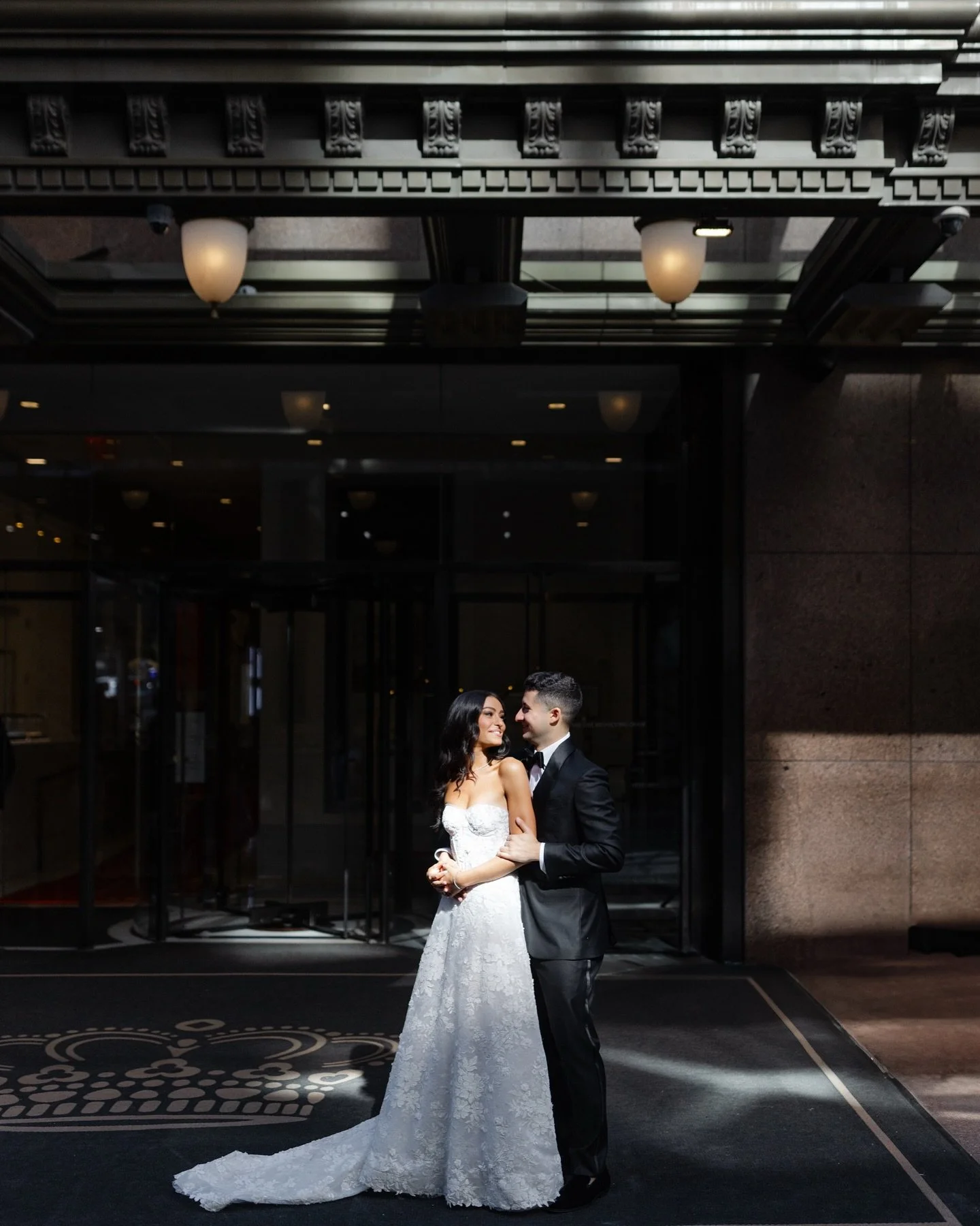Still in awe of Perri &amp; Jordan&rsquo;s wedding day! Congratulations, you two! From the first look to the last dance, it was pure magic. Huge shoutout and so much love to the whole team who made it all run so seamlessly!

Planning: @patglennproduc