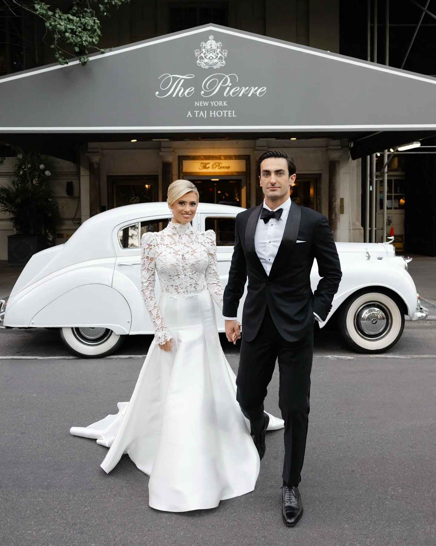 Congratulations Annie and Jack! So much love for you both. Here are a few of my favorite moments from this weekend&rsquo;s wedding at The Pierre🖤