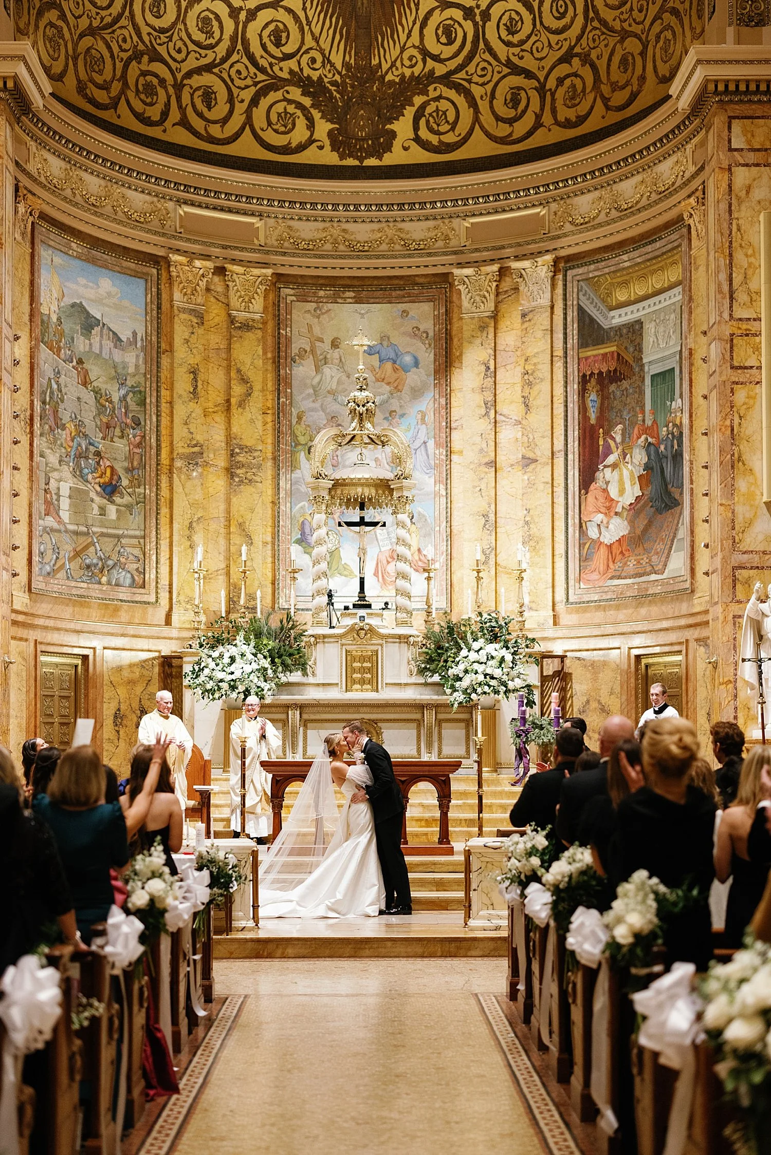 Elevated and Luxurious NYC Wedding at The Pierre _ Luxury NYC Wedding Photographer Jaymo James Photography 435.jpg