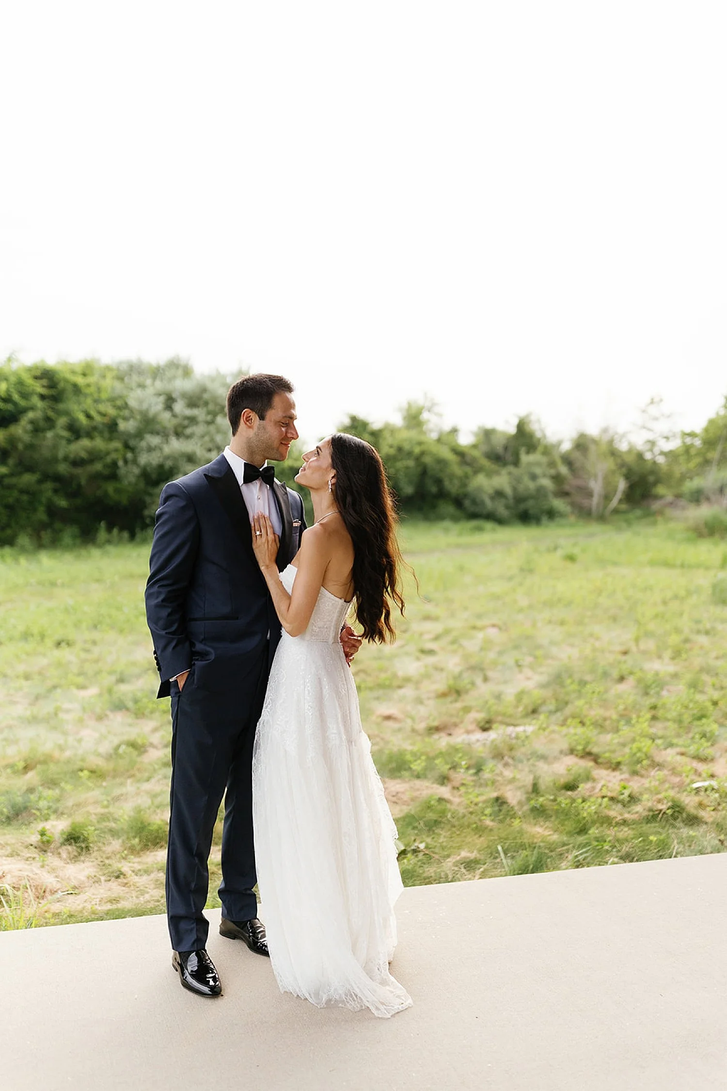  Summer wedding photos in the Hamptons at Parrish Art Museum  