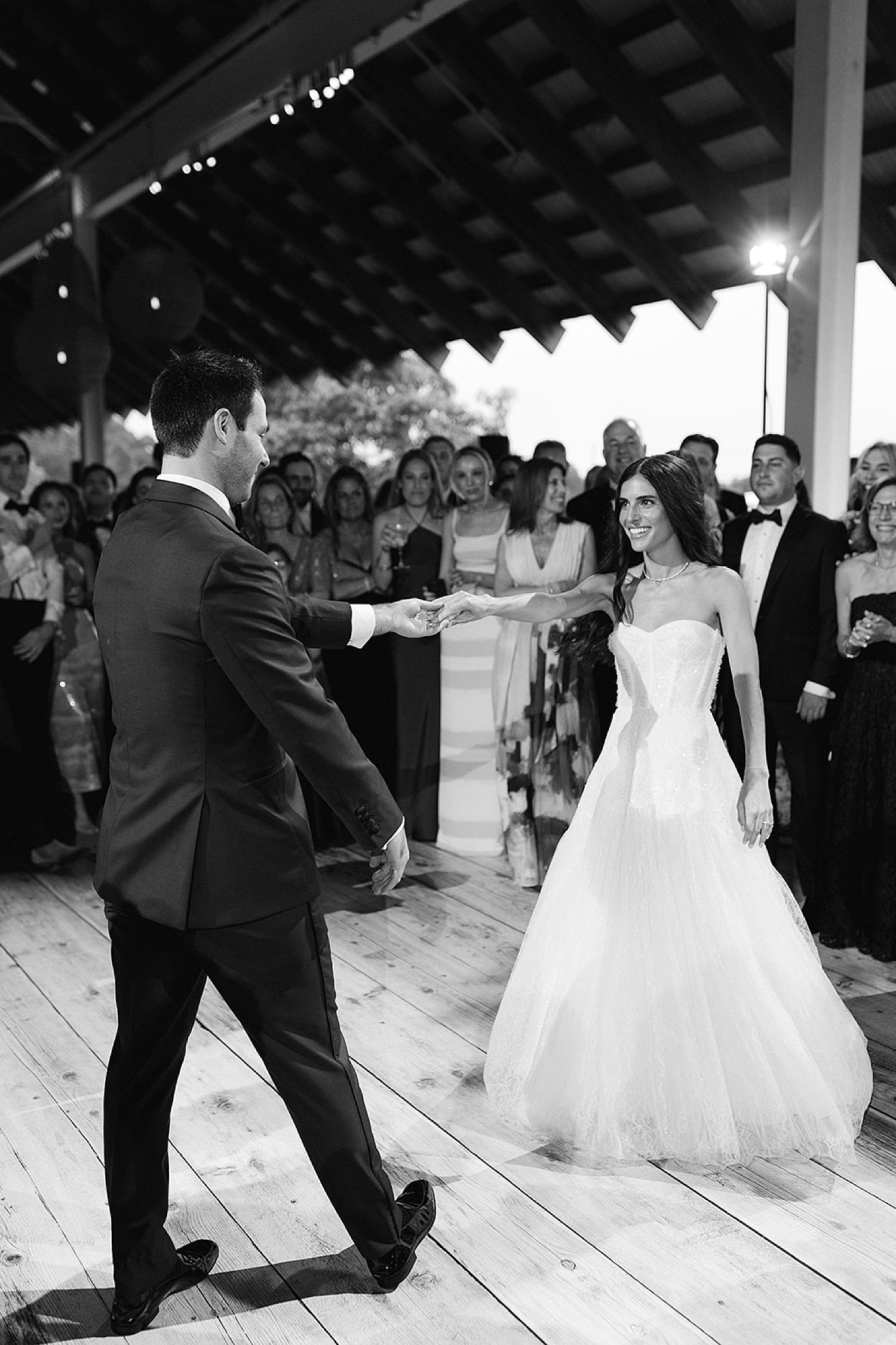  bride and groom’s first dance  