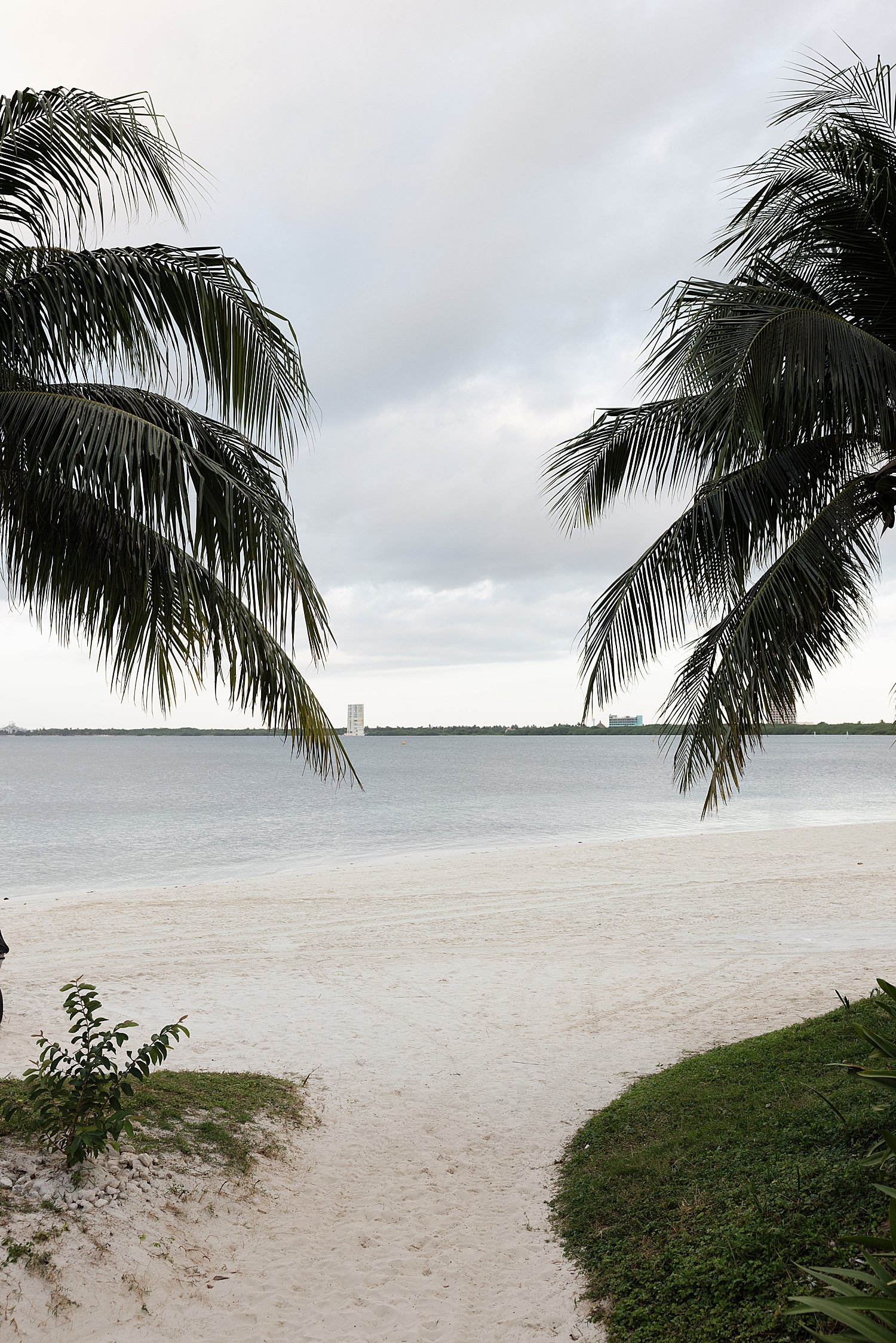  Luxury Destination Wedding at NIZUC Resort in Mexico 