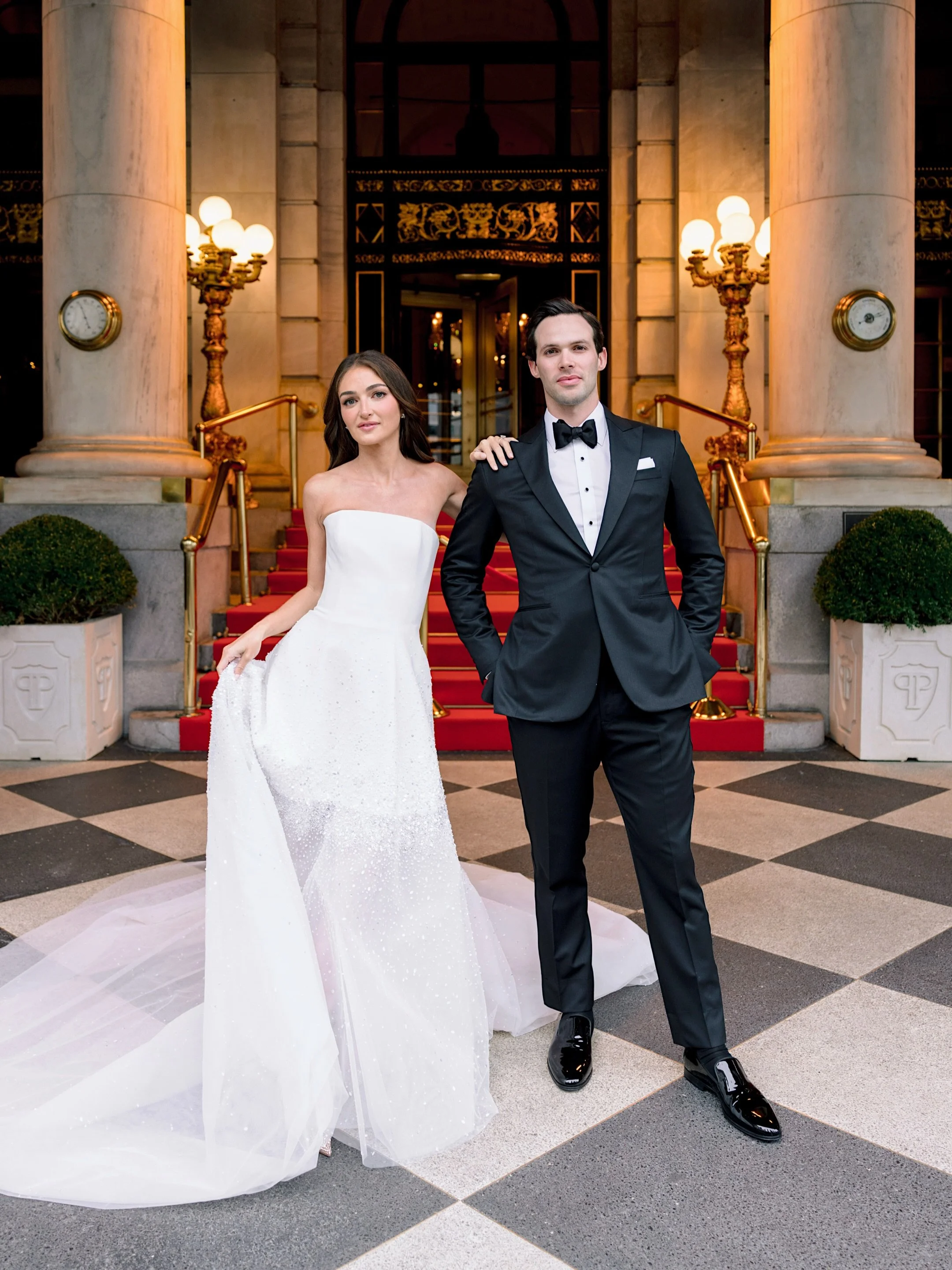 Carly and Matt at The Plaza. What a weekend! So much beauty, a whole lot of New York magic, unforgettable energy, and two people who made every moment feel special.

Such a pleasure working alongside @daynafieldevents and her team.
And with The Plaza