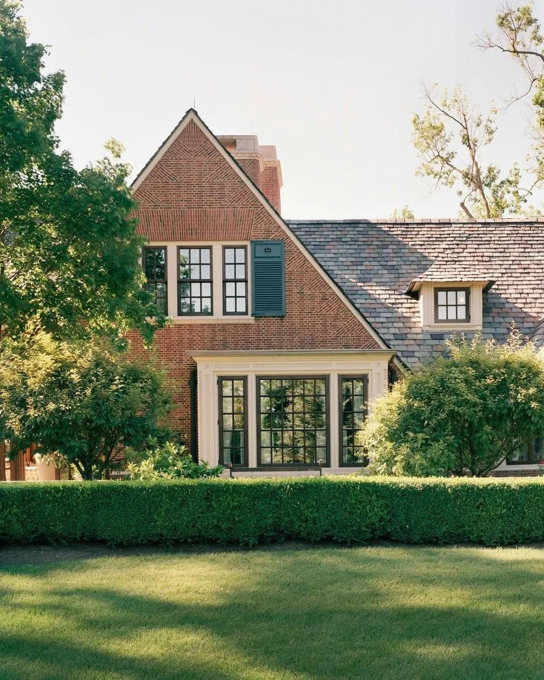 A study in timeless American craftsmanship. 😍

Interiors by: Peter Kilgour Design
Partner: @tomkligerman 
Photography: @peteraaron