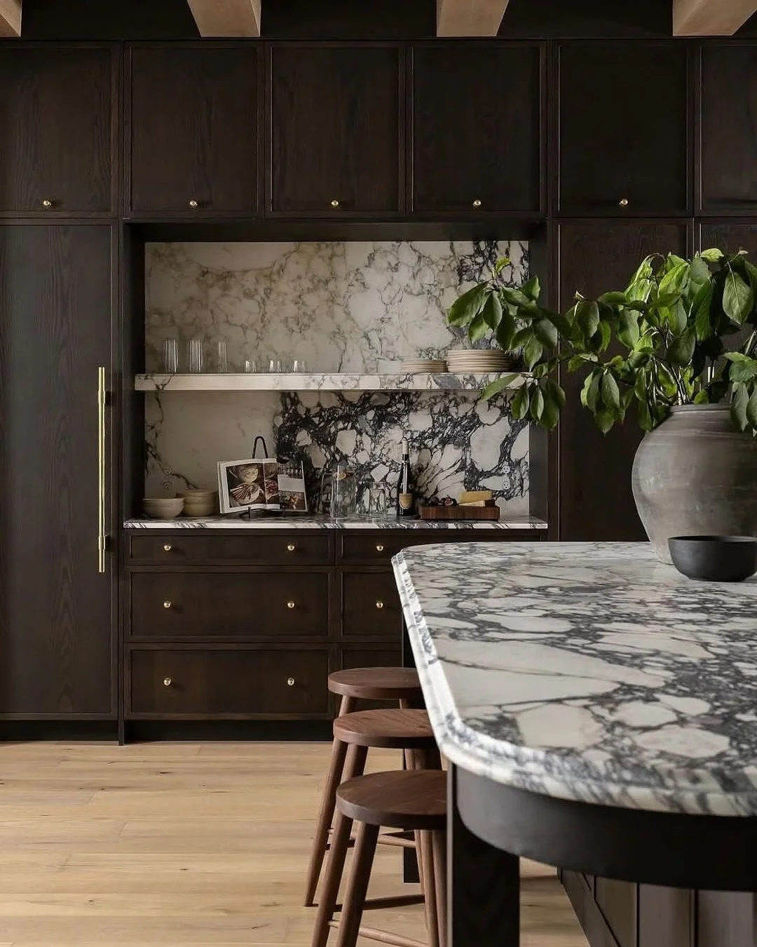 // The GRANGE //

Design &amp; Build by: @aanovodesignbuild 
Photographer: @sarahshieldsphoto