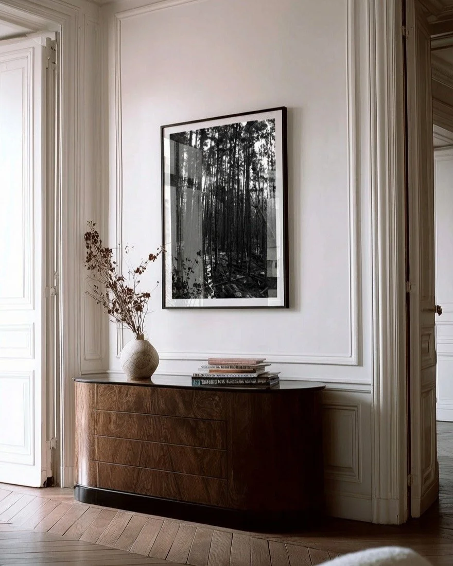 Proportion, texture, and light working in harmony.🤍

Art by: @madeleinekimball