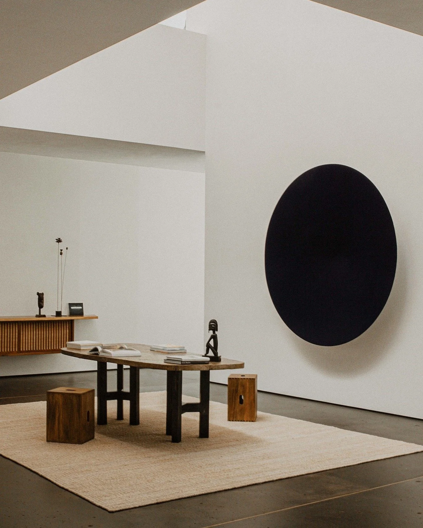 // H House // 

"... Schuybroek, whose practice is based in Brussels, has cultivated a reputation for what he calls &ldquo;timeless minimalism and apparent simplicity.&rdquo; Yet the H House demonstrates how this restraint belies a sophisticated