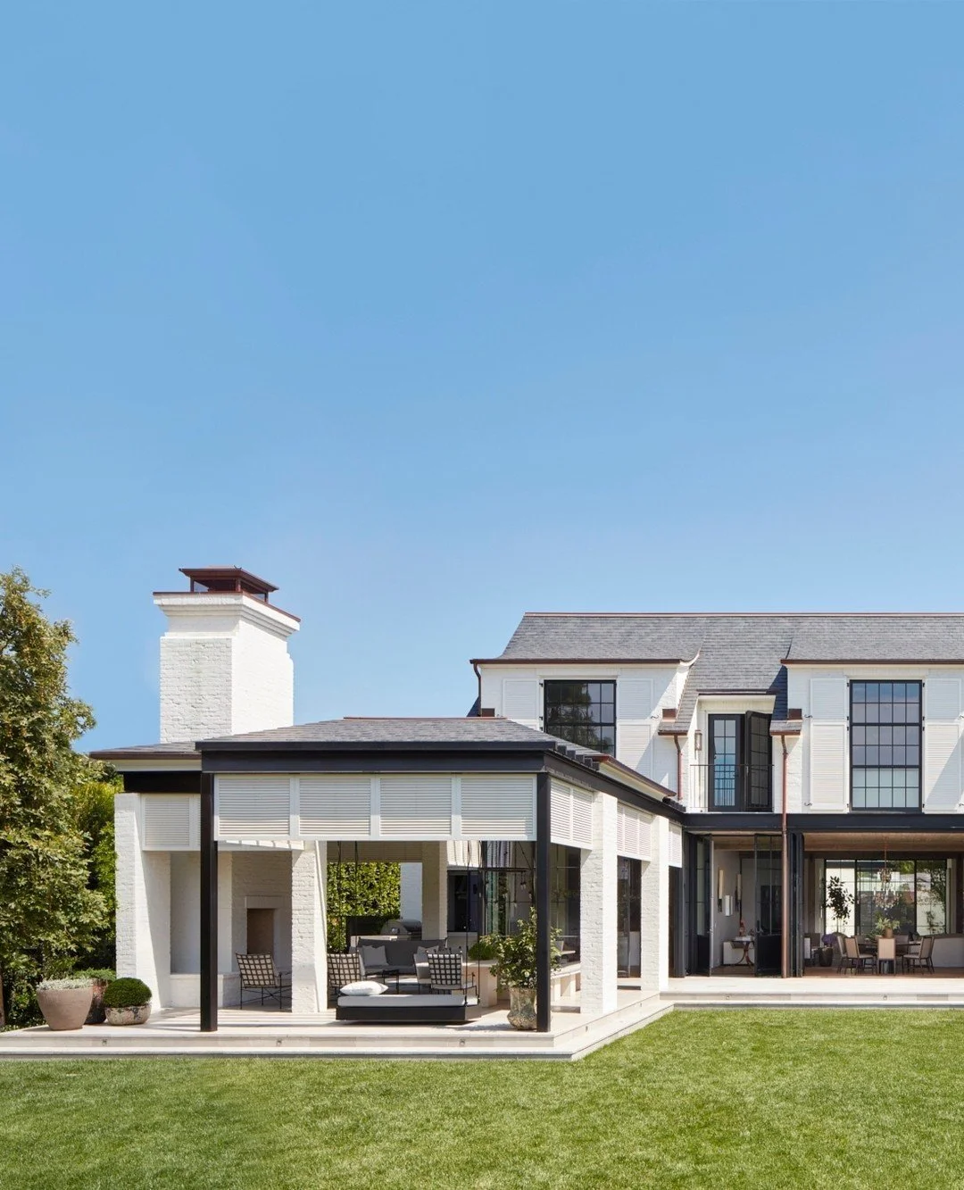 "The Brentwood Park II Residence reflects MLK Studio's signature aesthetic - modern, serene, and deeply livable. Set in one of Los Angeles's most sought-after neighborhoods, the home is conceived as a sanctuary that balances precision with warmt