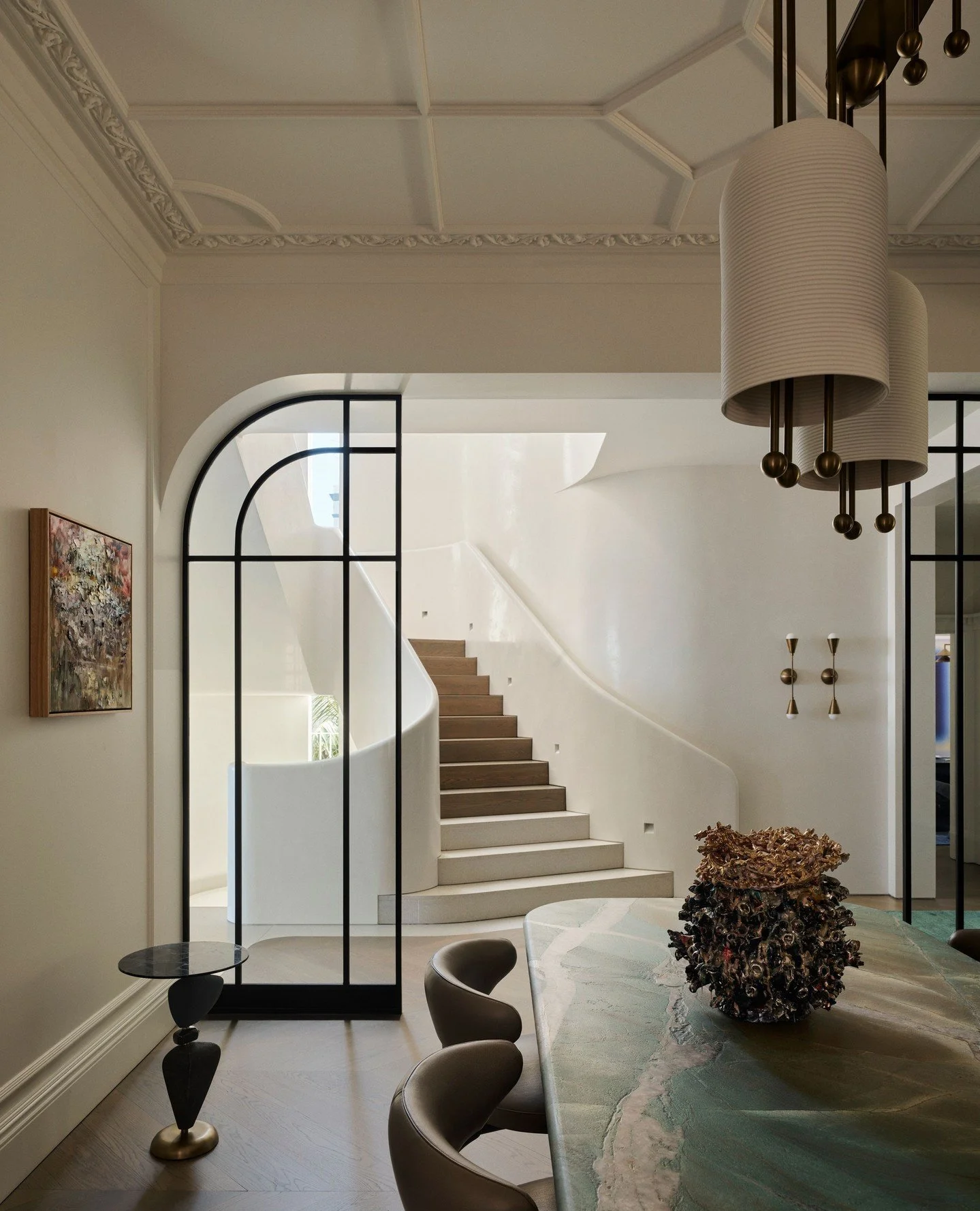 // Historic Sydney Home //

"High above Sydney&rsquo;s Mosman, two architectural styles are brought together as one captivating tribute to traditional craft and a home&rsquo;s glassmaking past..." 

Design by: @mimdesignstudio 
Photography: