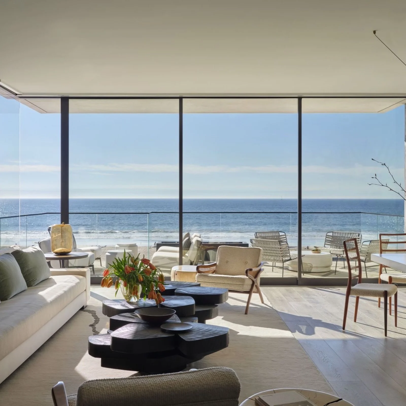 I loved working on this home on The Strand, where the ocean shaped so many of our design decisions&hellip; 

Taking cues from contemporary yachts, we built in wherever we could and paid close attention to how each space would feel and function. Deep 