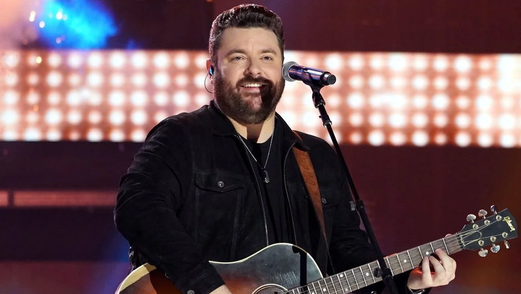 Chris Young, Mitchell Tenpenny take viewers to the 'End of the Bar' at 2022 ACM Awards