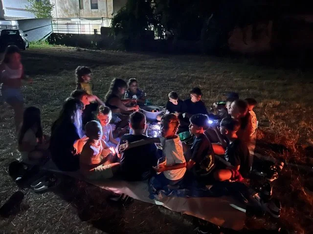 Socialización y comunidad en homeschooling: Mitos, realidades y cómo construir conexiones reales