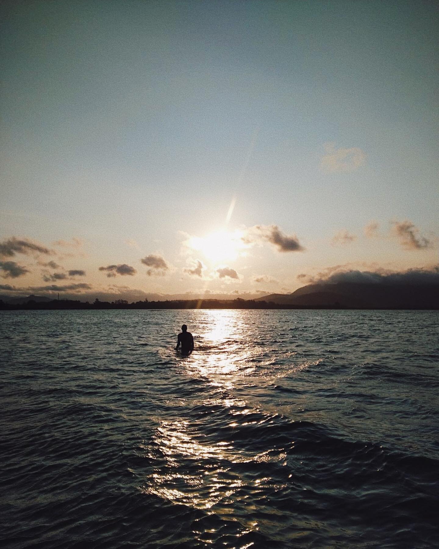 &ldquo;o pescador n&atilde;o tem medo;
&eacute; segredo se volta ou se fica no fundo do mar&rdquo;