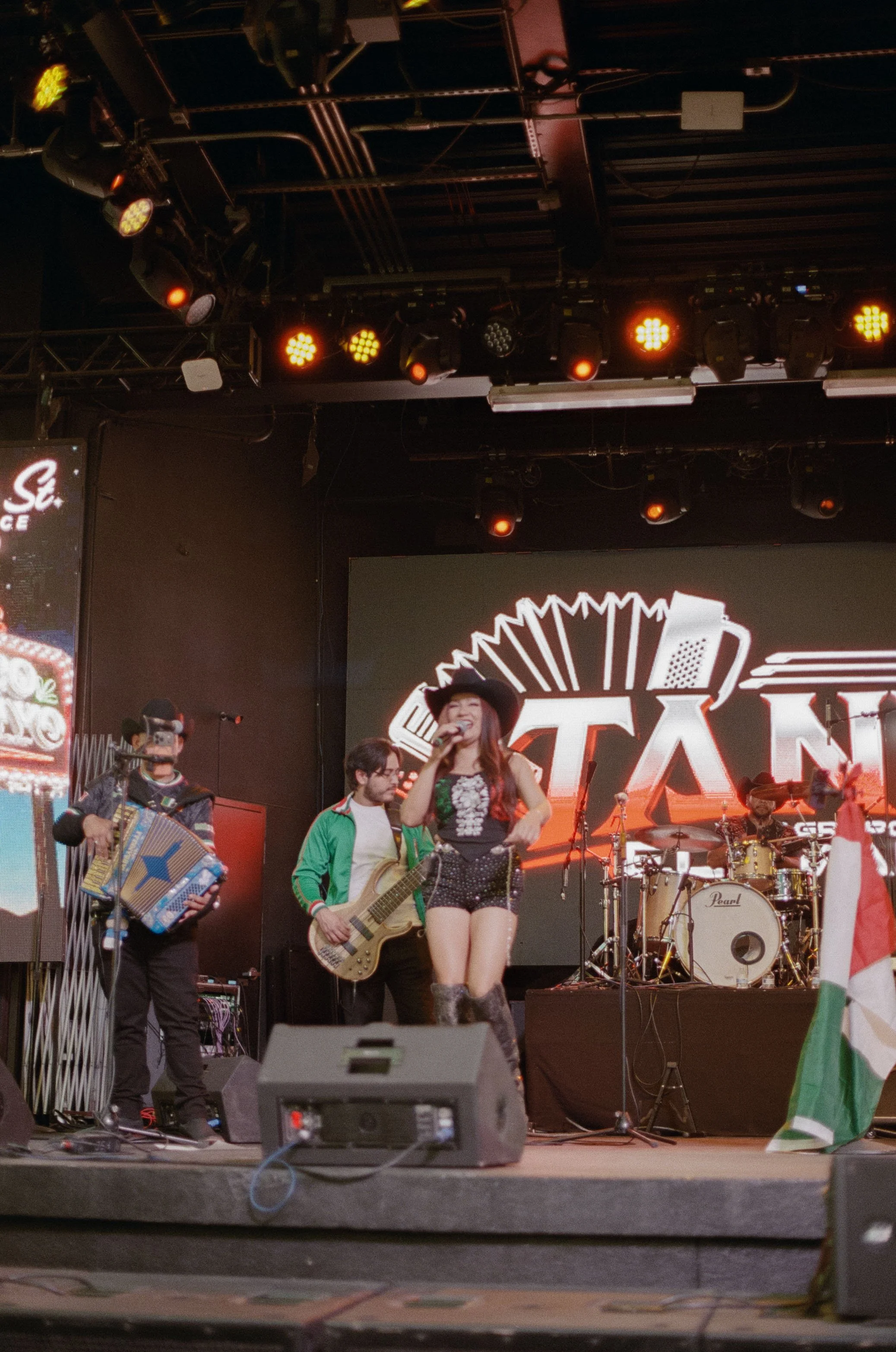 000358690007.jpg