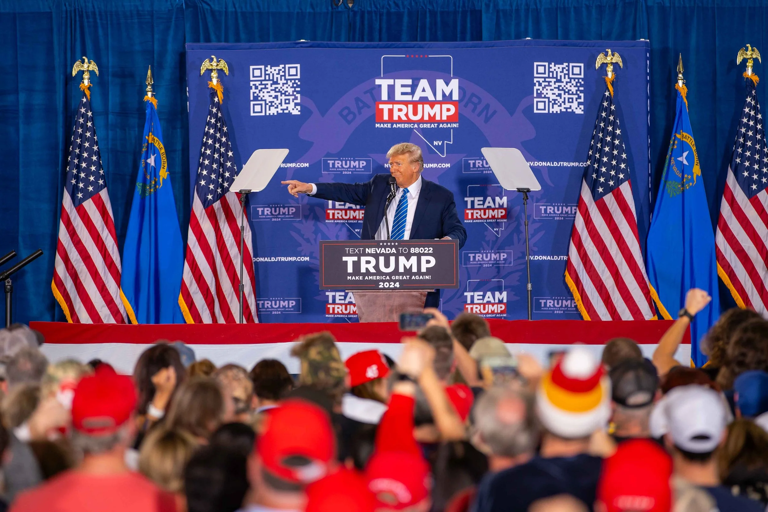 MARCO_TAVARES_HUMANITY_FOR_SALE_TRUMP_RALLY_LAS_VEGAS-18.JPG