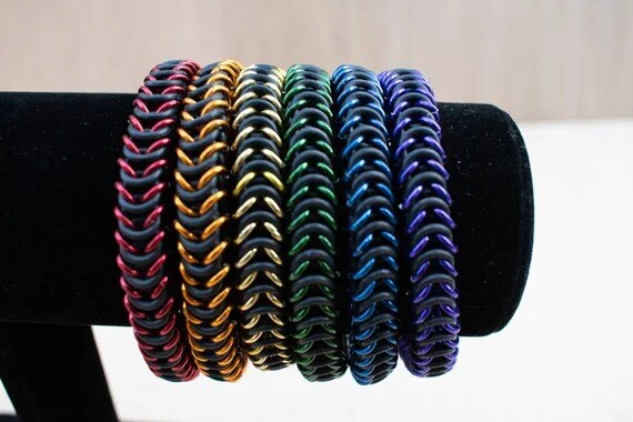 Chainmail Box Weave Stretch Bracelet Metal and Rubber Jewelry — Trapezio's  Trinkets